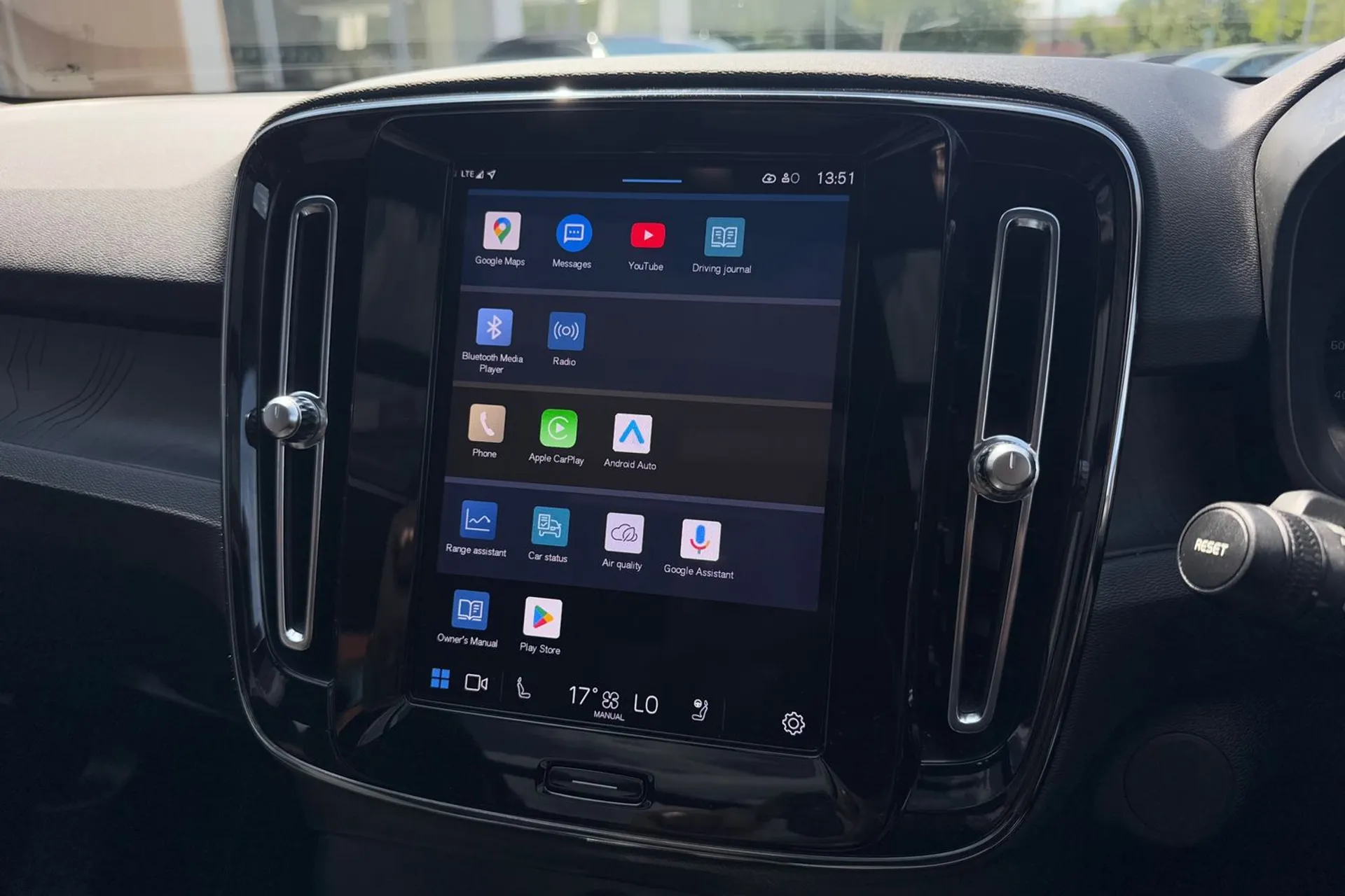 Volvo XC40 thumbnail image number 41