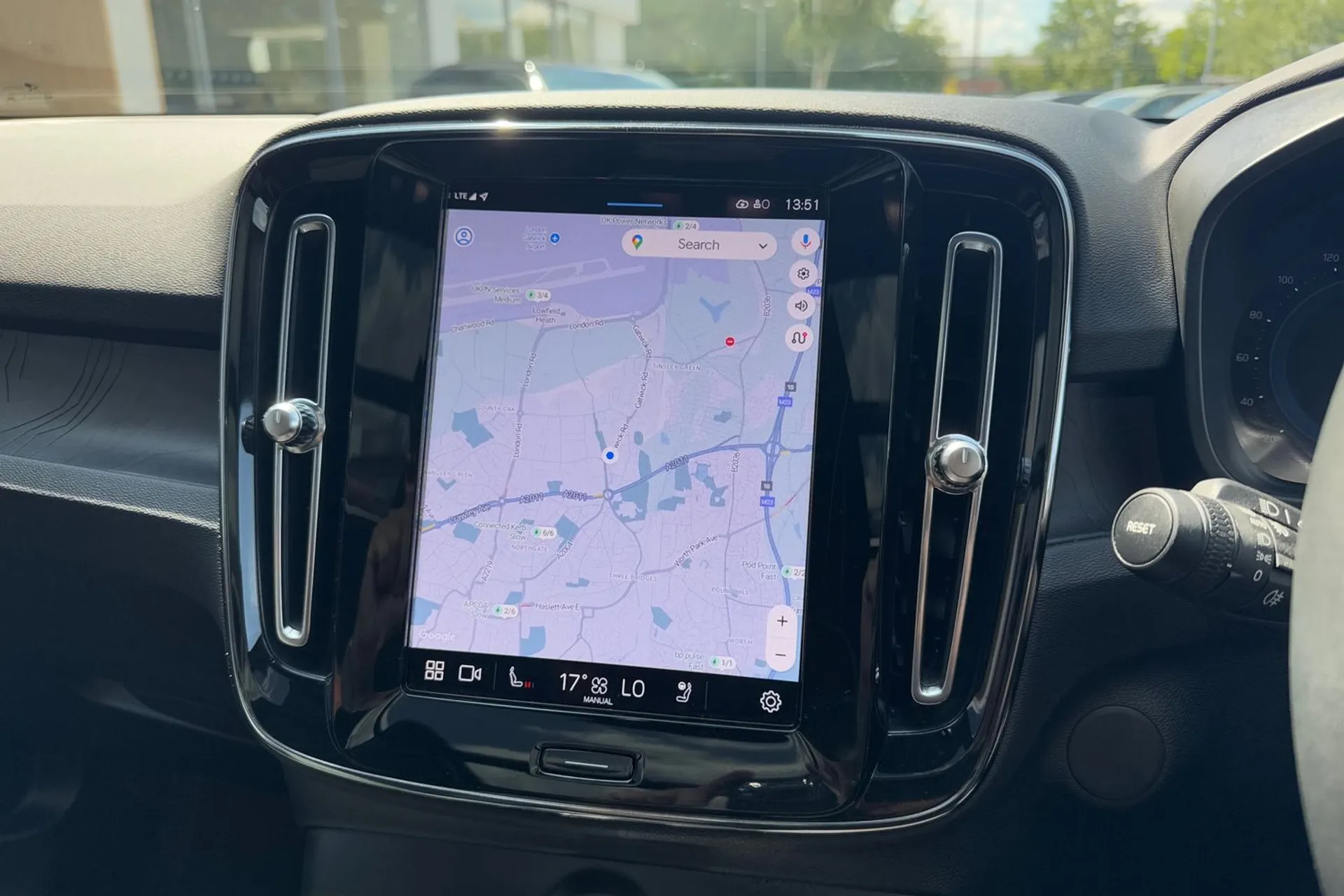 Volvo XC40 thumbnail image number 37