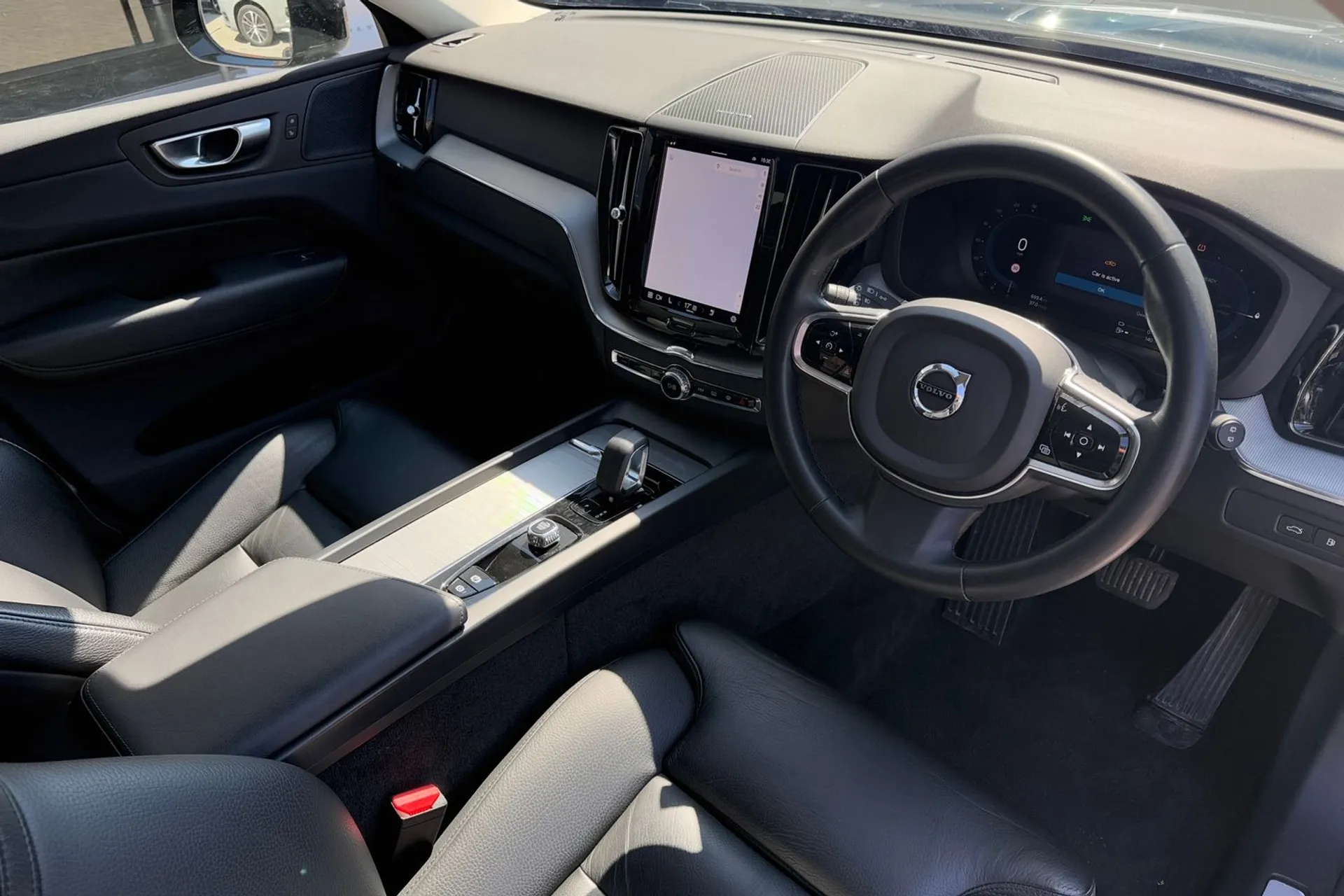 Volvo XC60 thumbnail image number 5