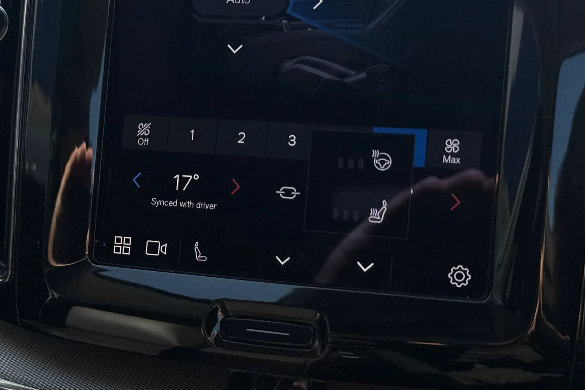 Volvo XC60 thumbnail image number 40