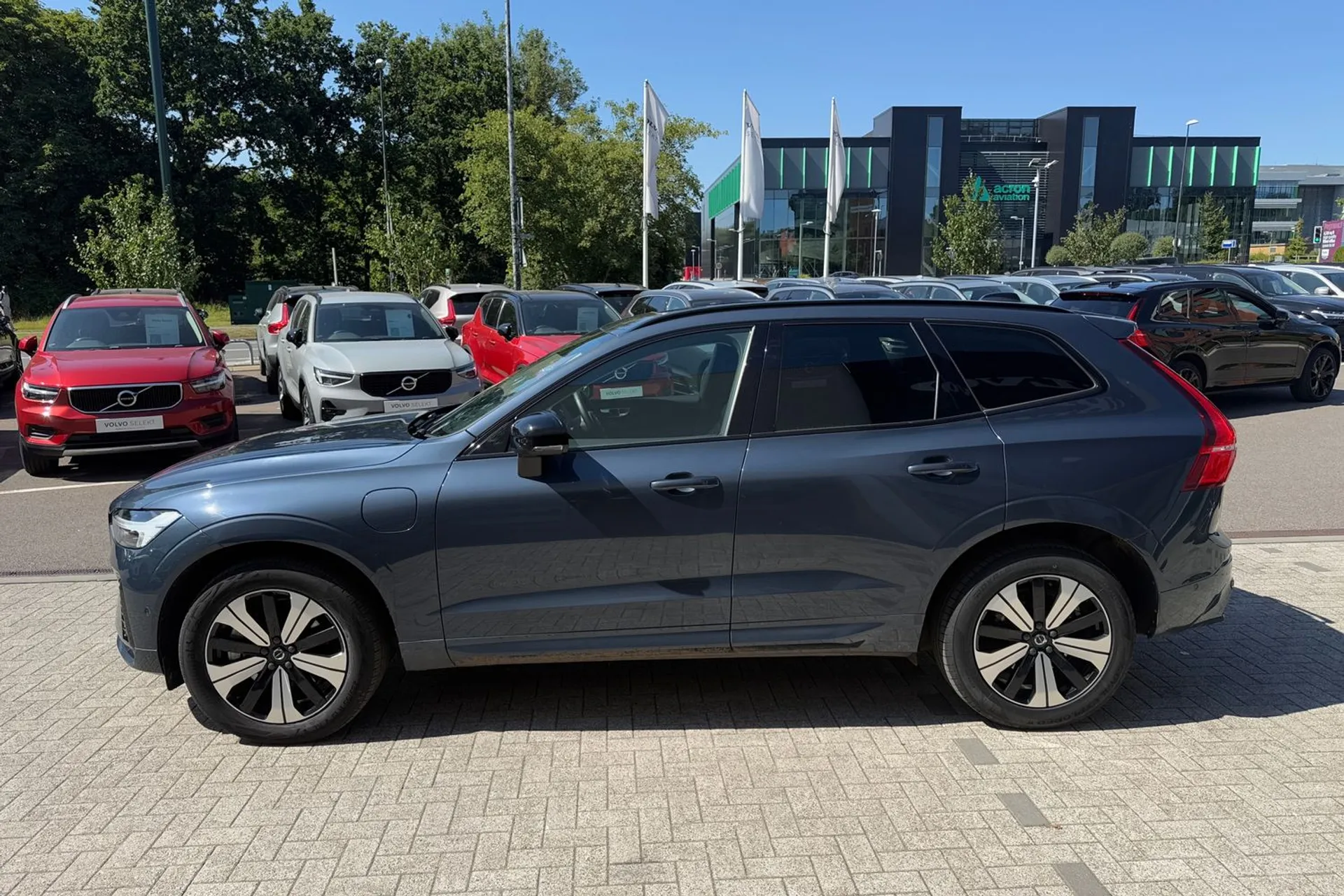 Volvo XC60 thumbnail image number 10