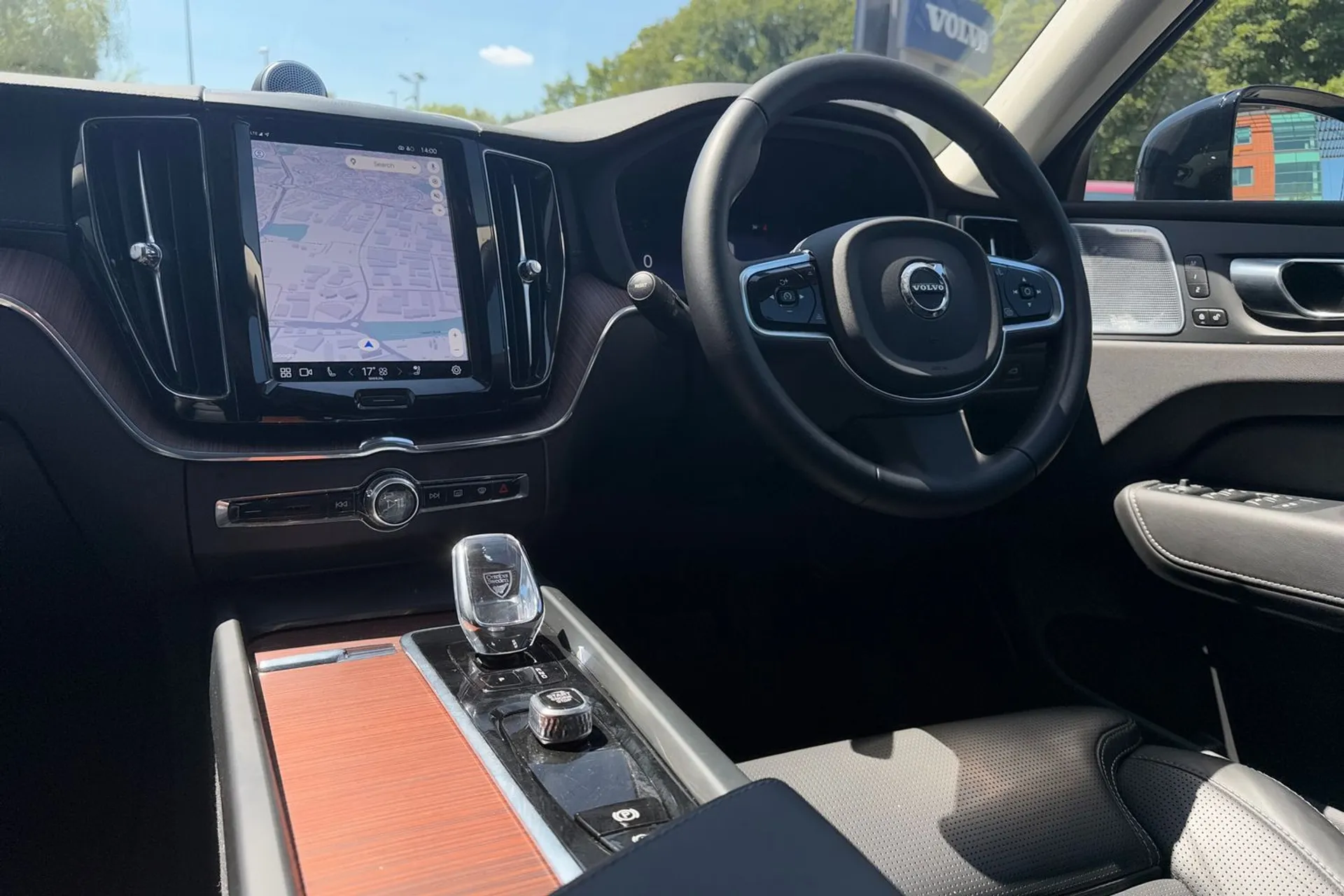 Volvo XC60 thumbnail image number 34