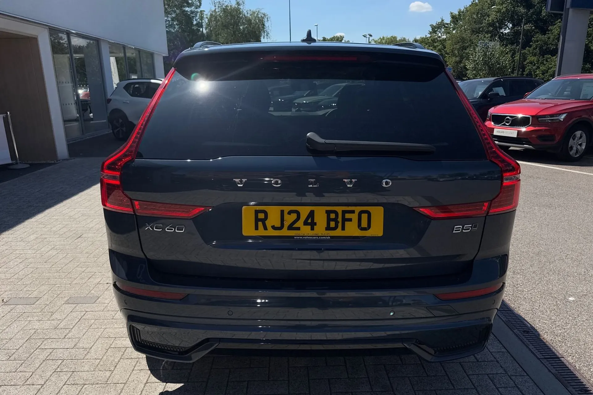 Volvo XC60 thumbnail image number 8