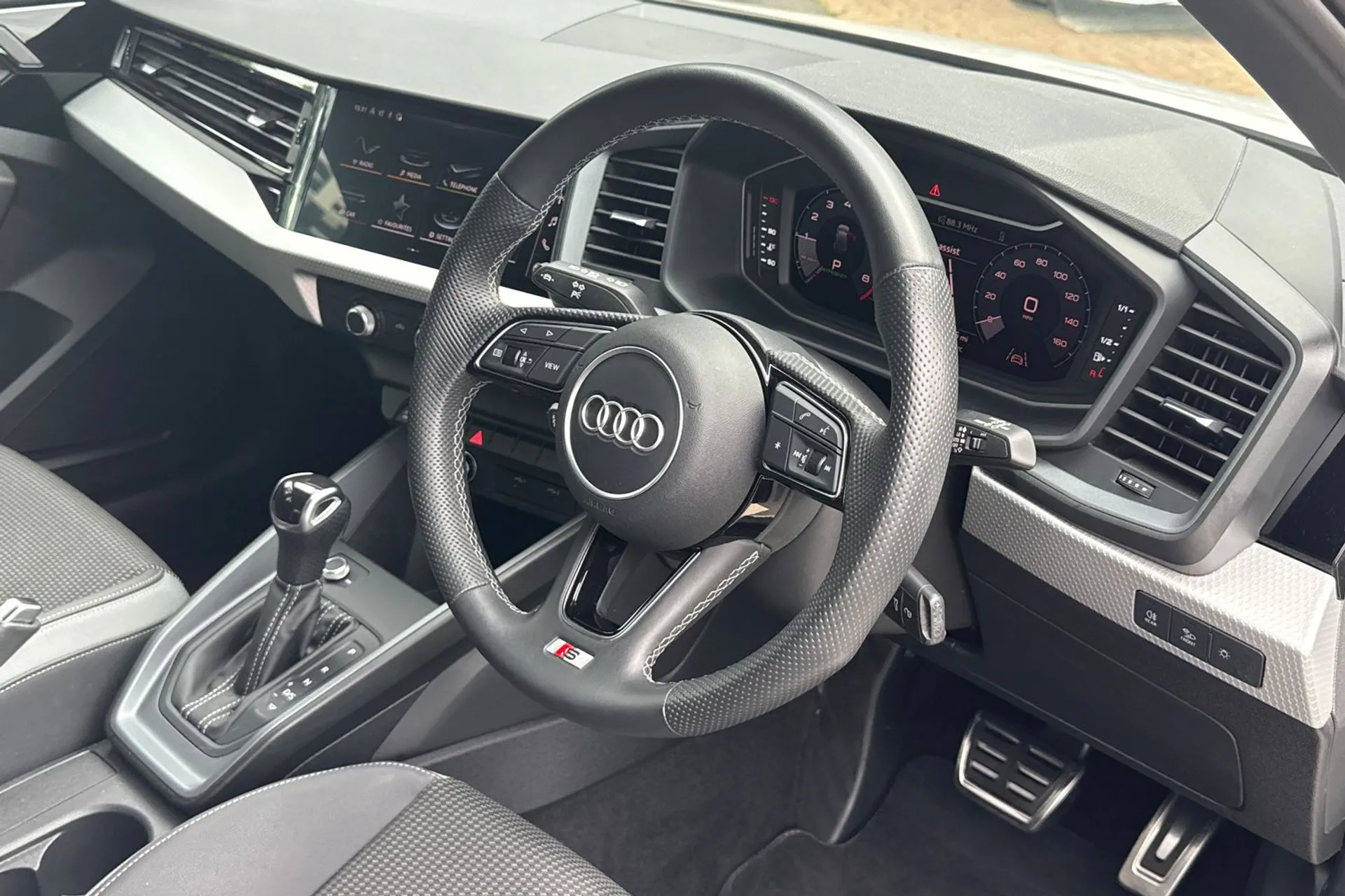 Audi A1 thumbnail image number 25