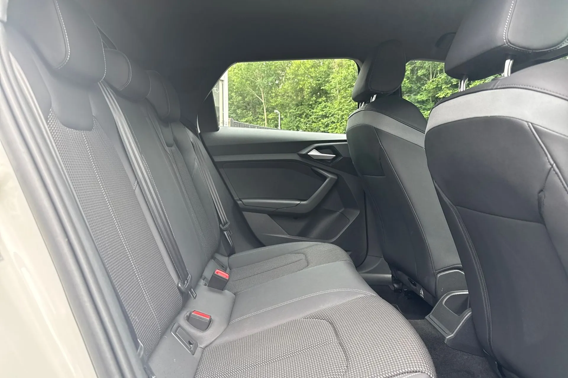 Audi A1 thumbnail image number 21