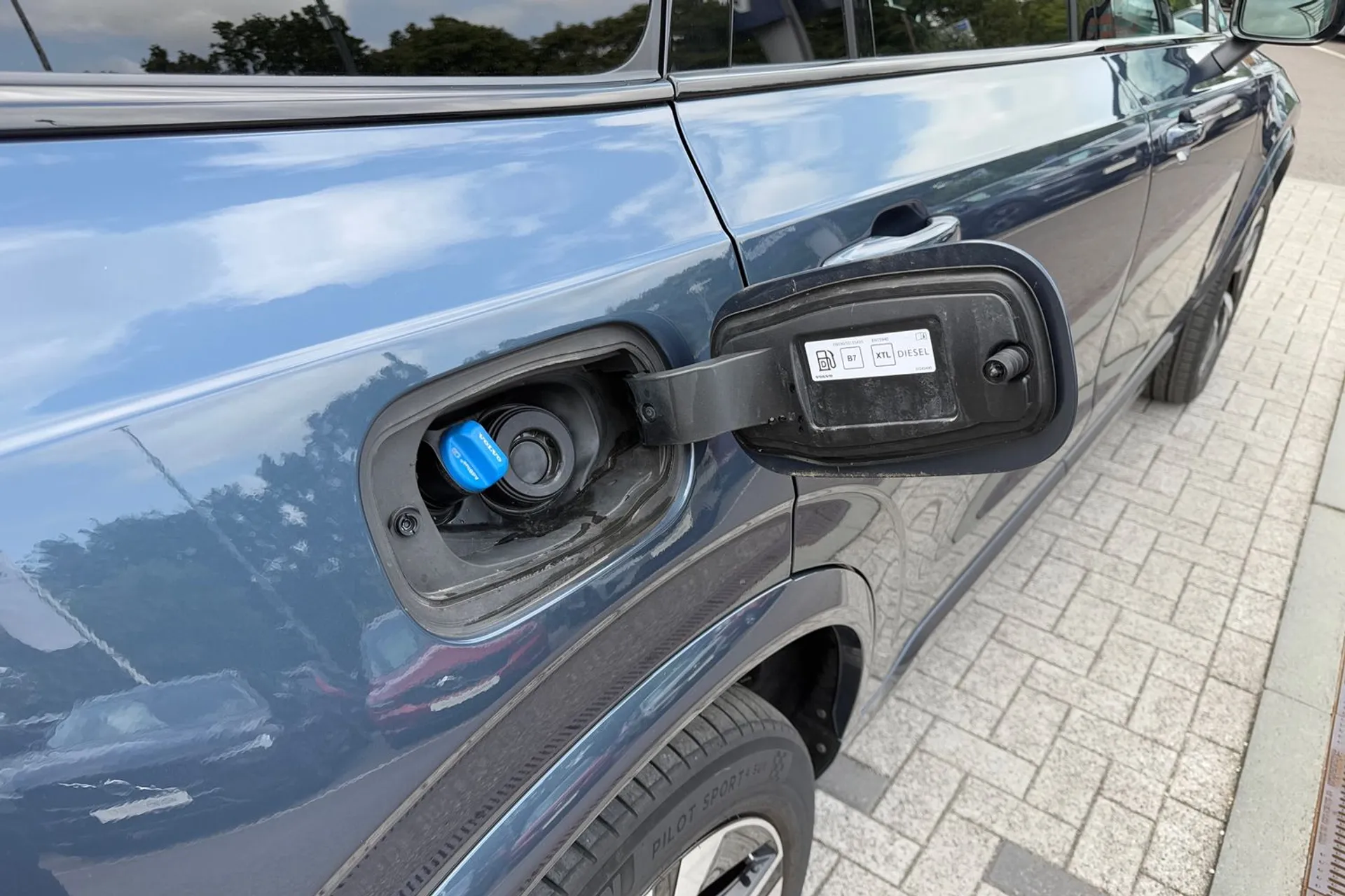 Volvo XC90 thumbnail image number 20