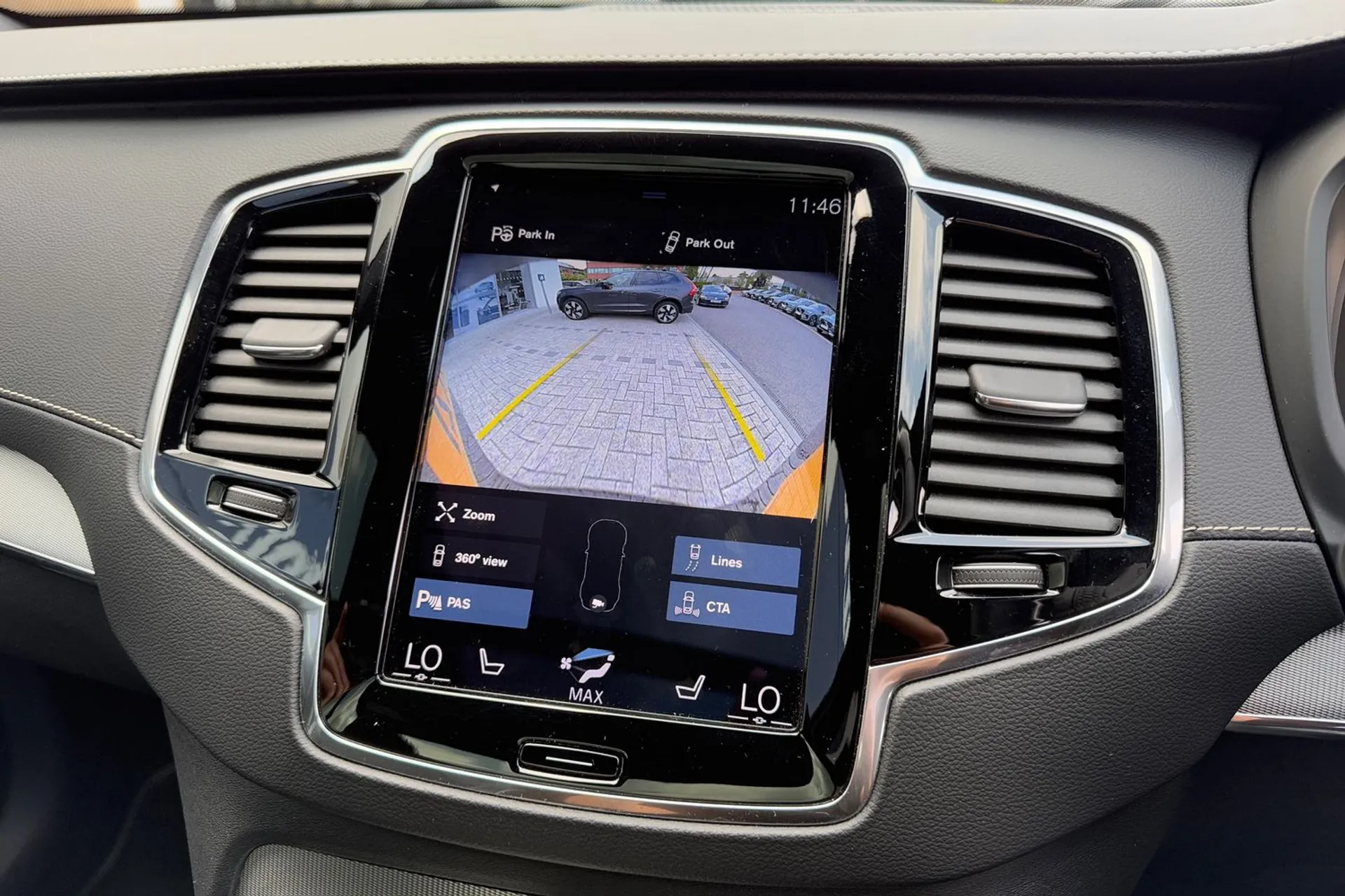 Volvo XC90 thumbnail image number 40