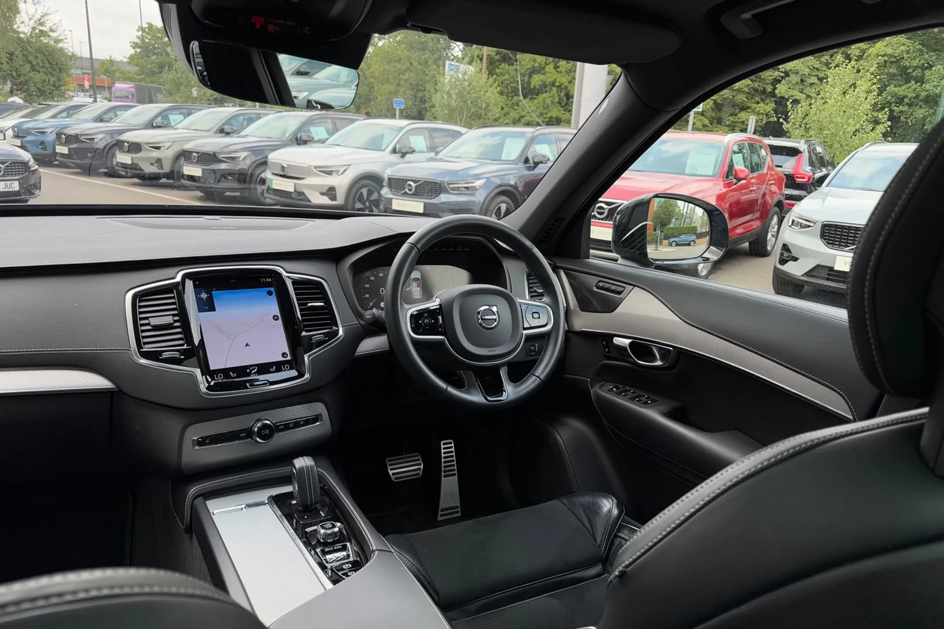Volvo XC90 thumbnail image number 34