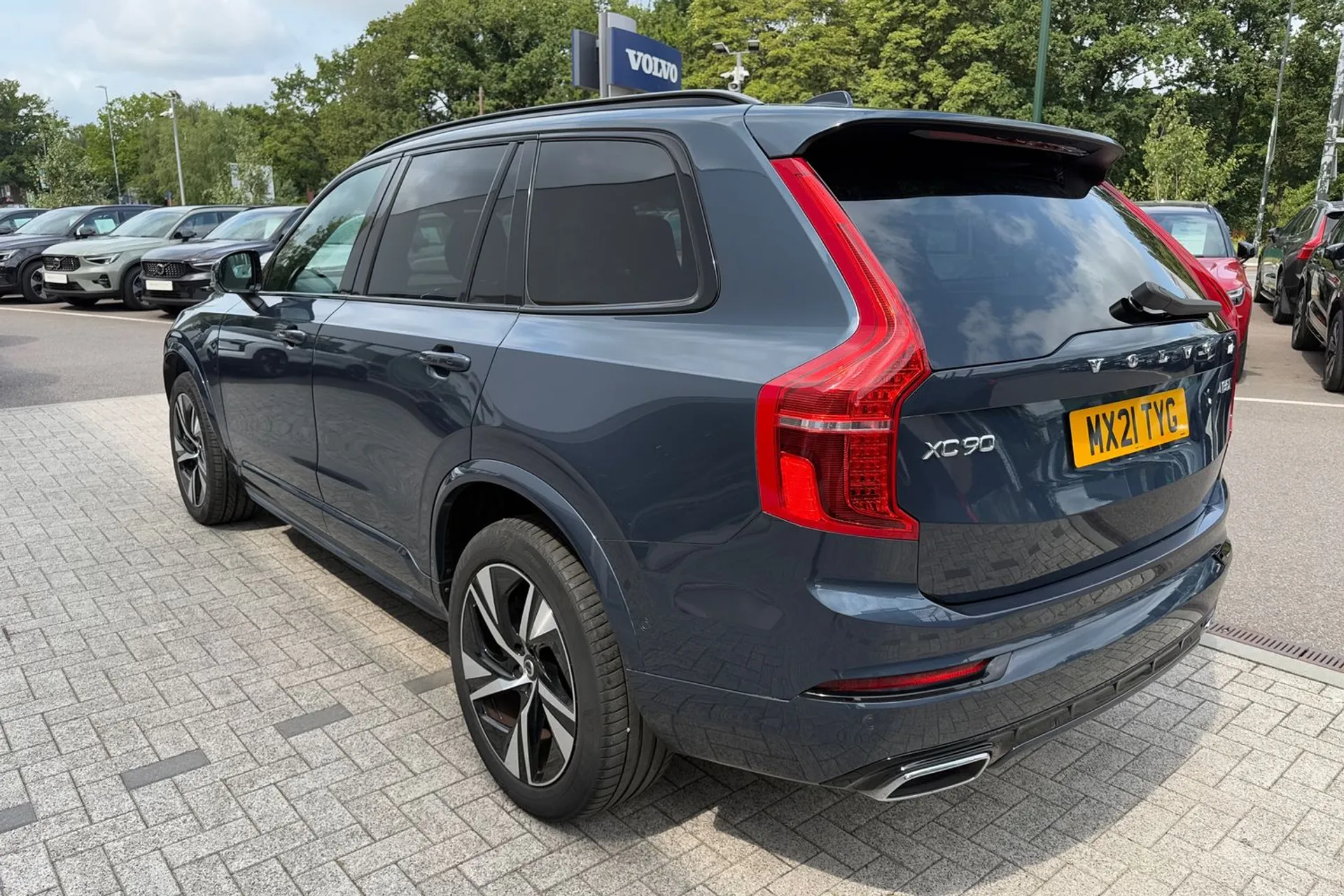 Volvo XC90 thumbnail image number 11