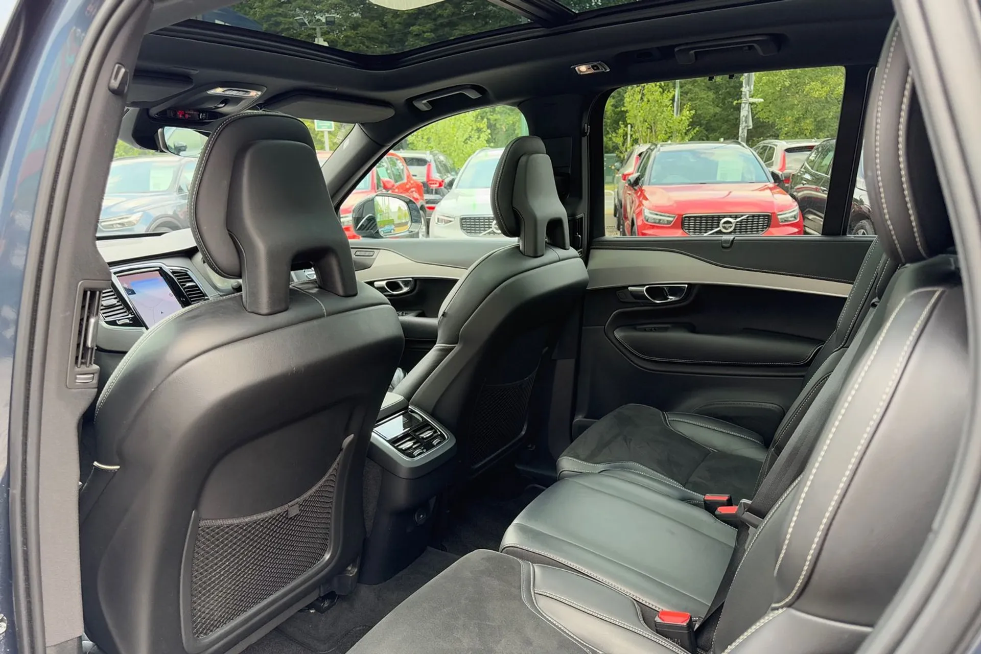 Volvo XC90 thumbnail image number 32