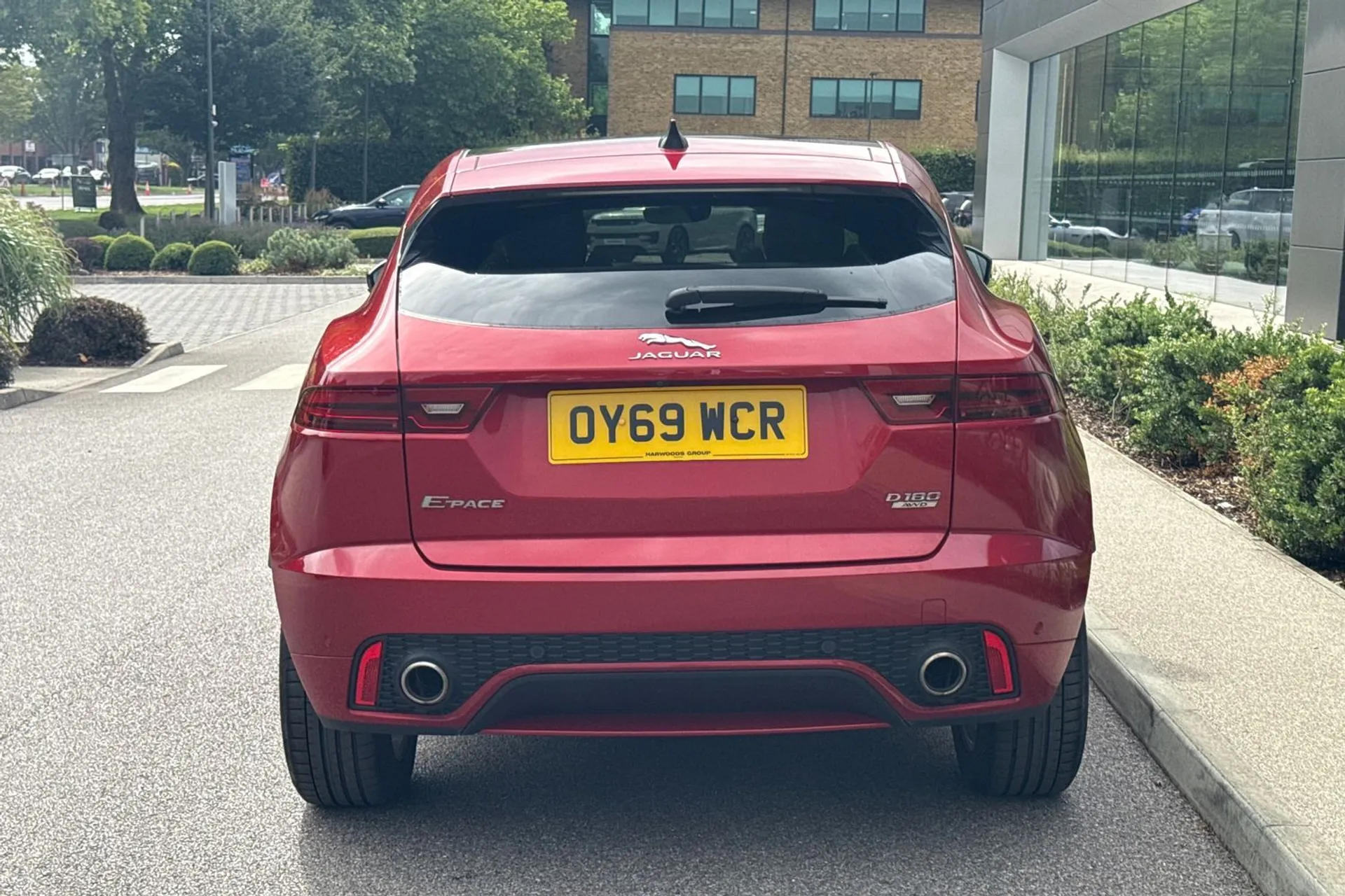 Jaguar E-PACE thumbnail image number 12