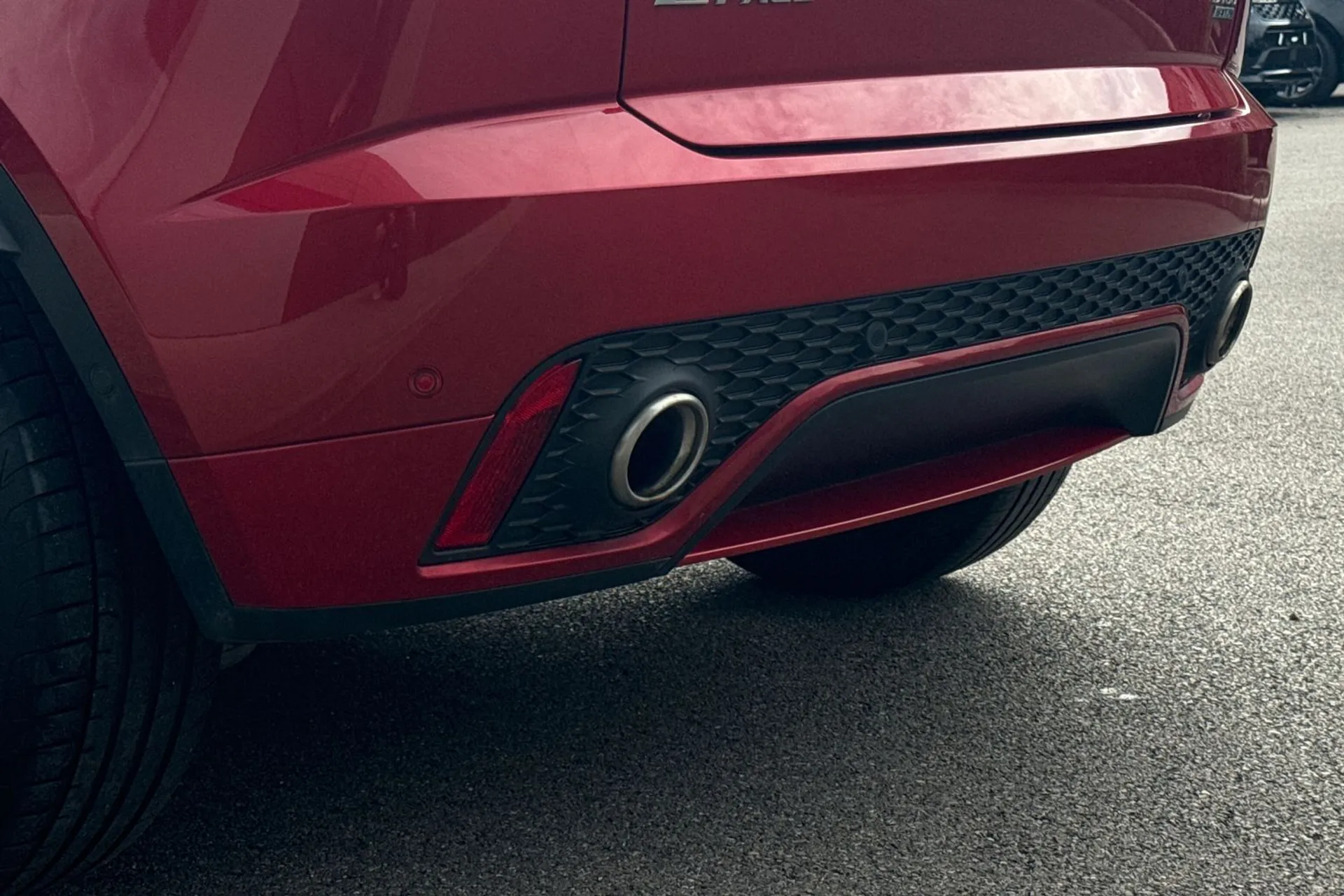 Jaguar E-PACE thumbnail image number 22