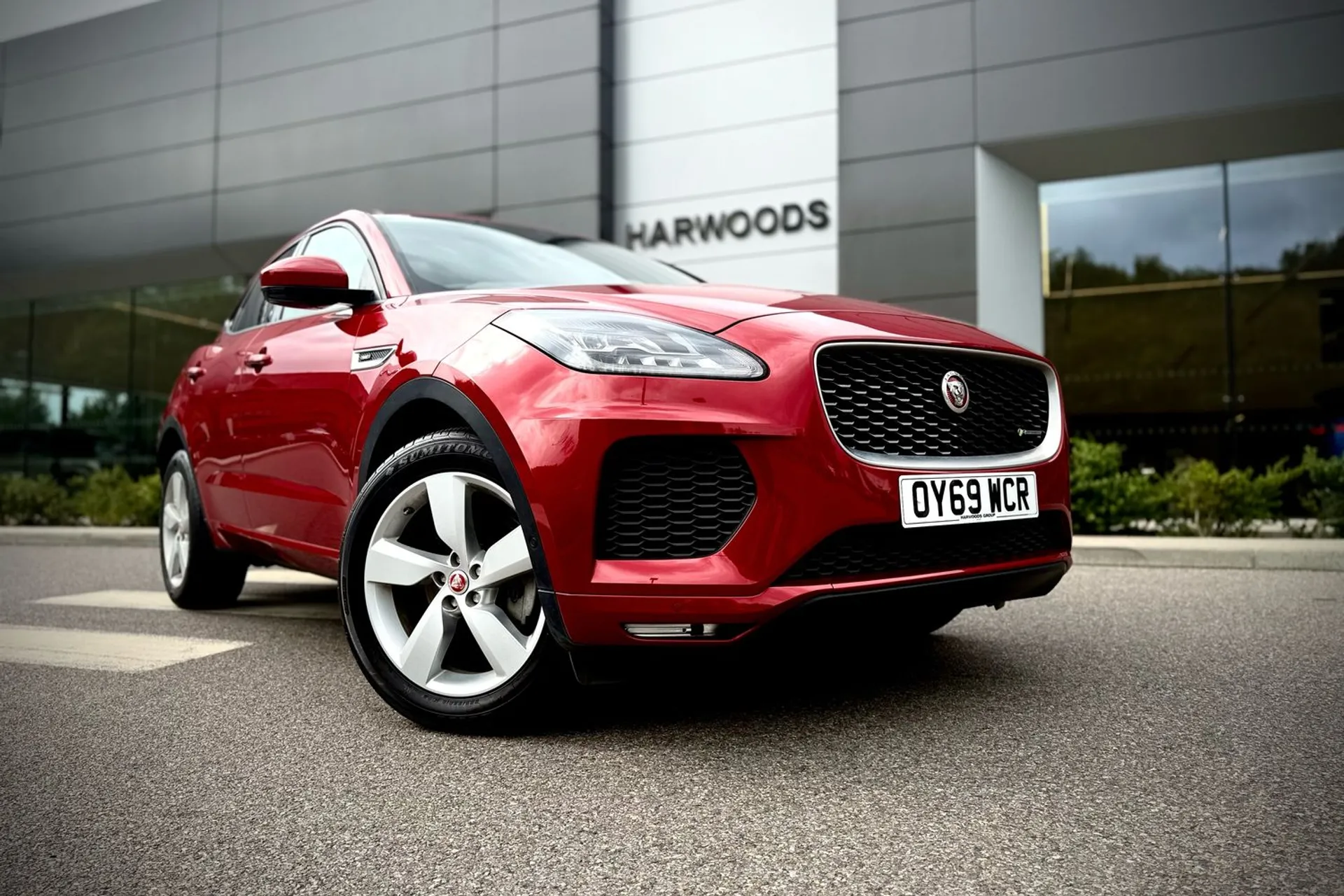 Jaguar E-PACE thumbnail image number 8