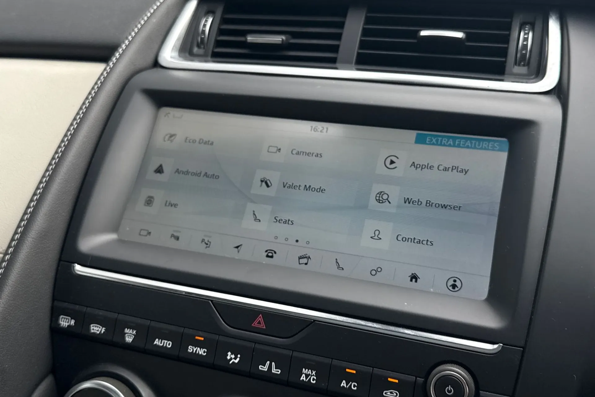 Jaguar E-PACE thumbnail image number 50