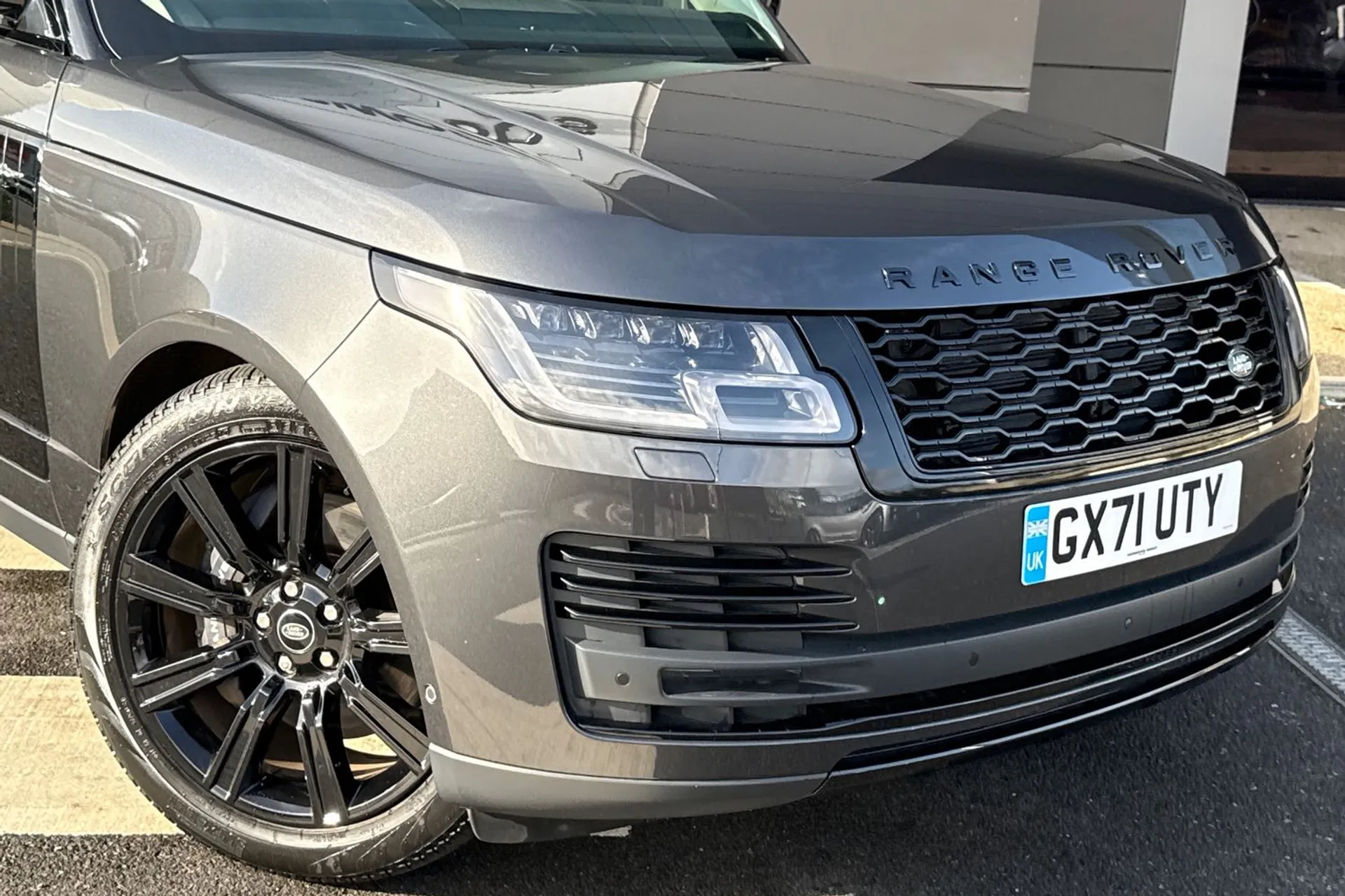 LAND ROVER RANGE ROVER thumbnail image number 23