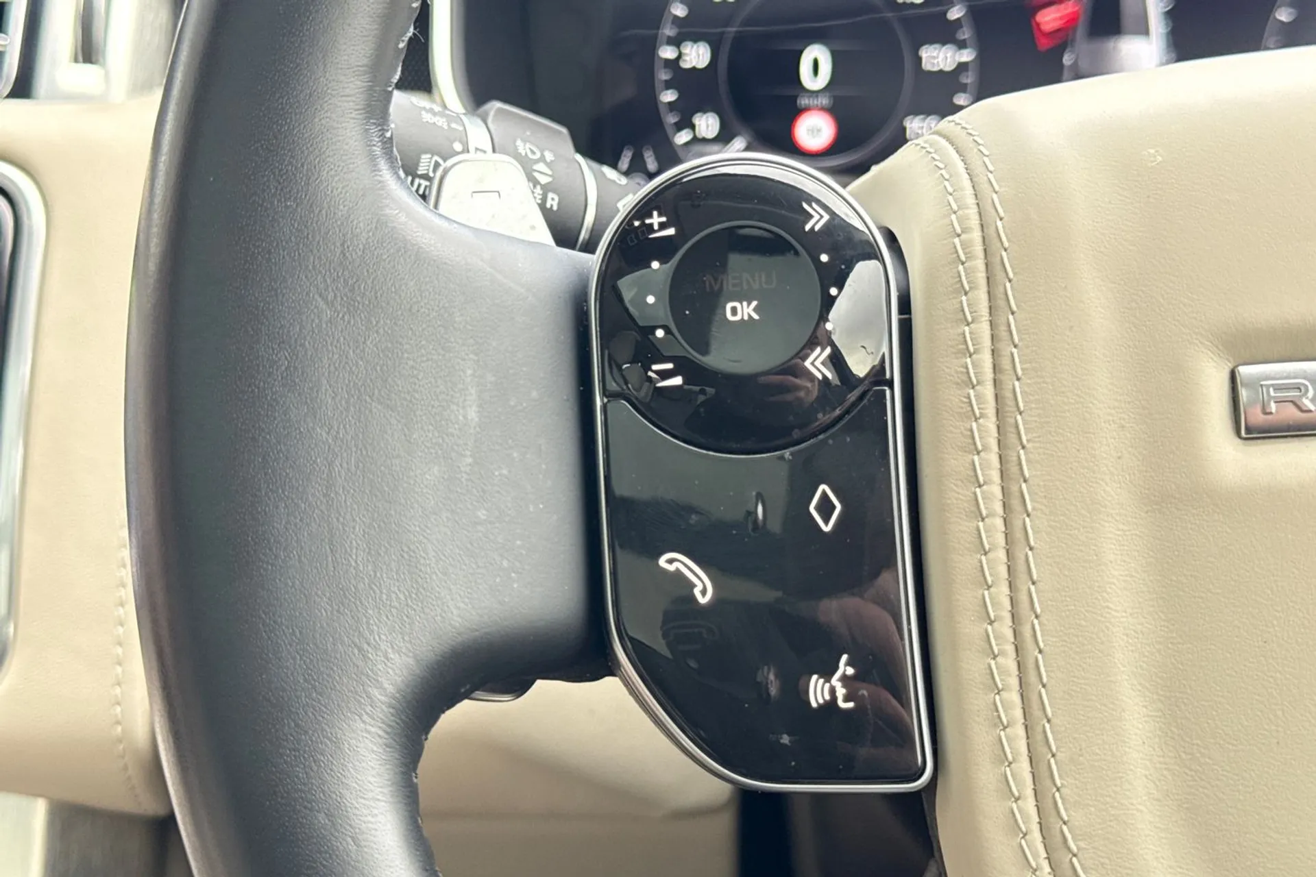 LAND ROVER RANGE ROVER thumbnail image number 28