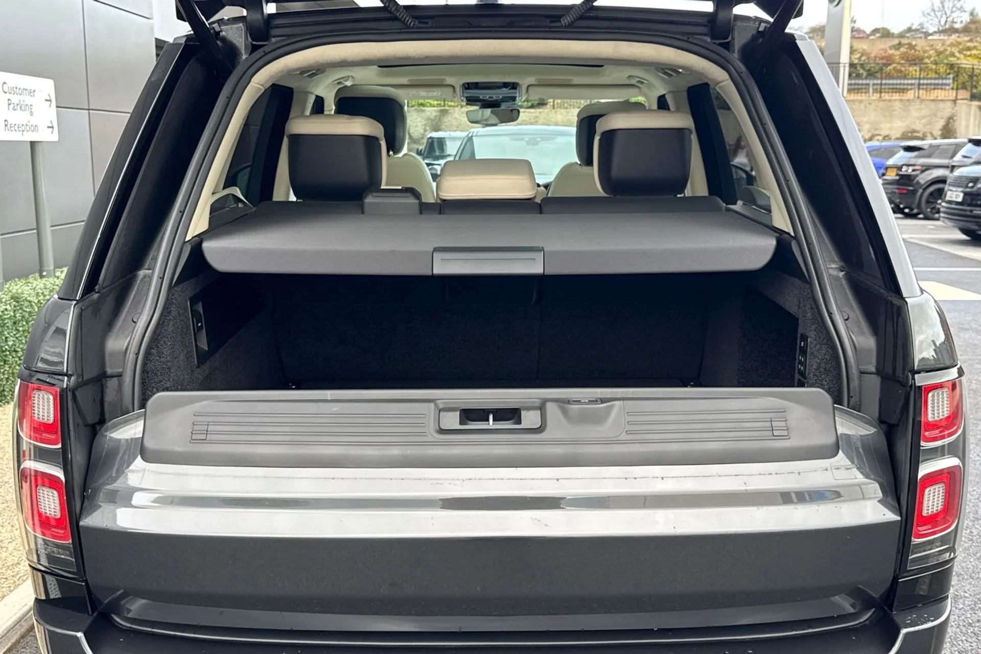 LAND ROVER RANGE ROVER thumbnail image number 47