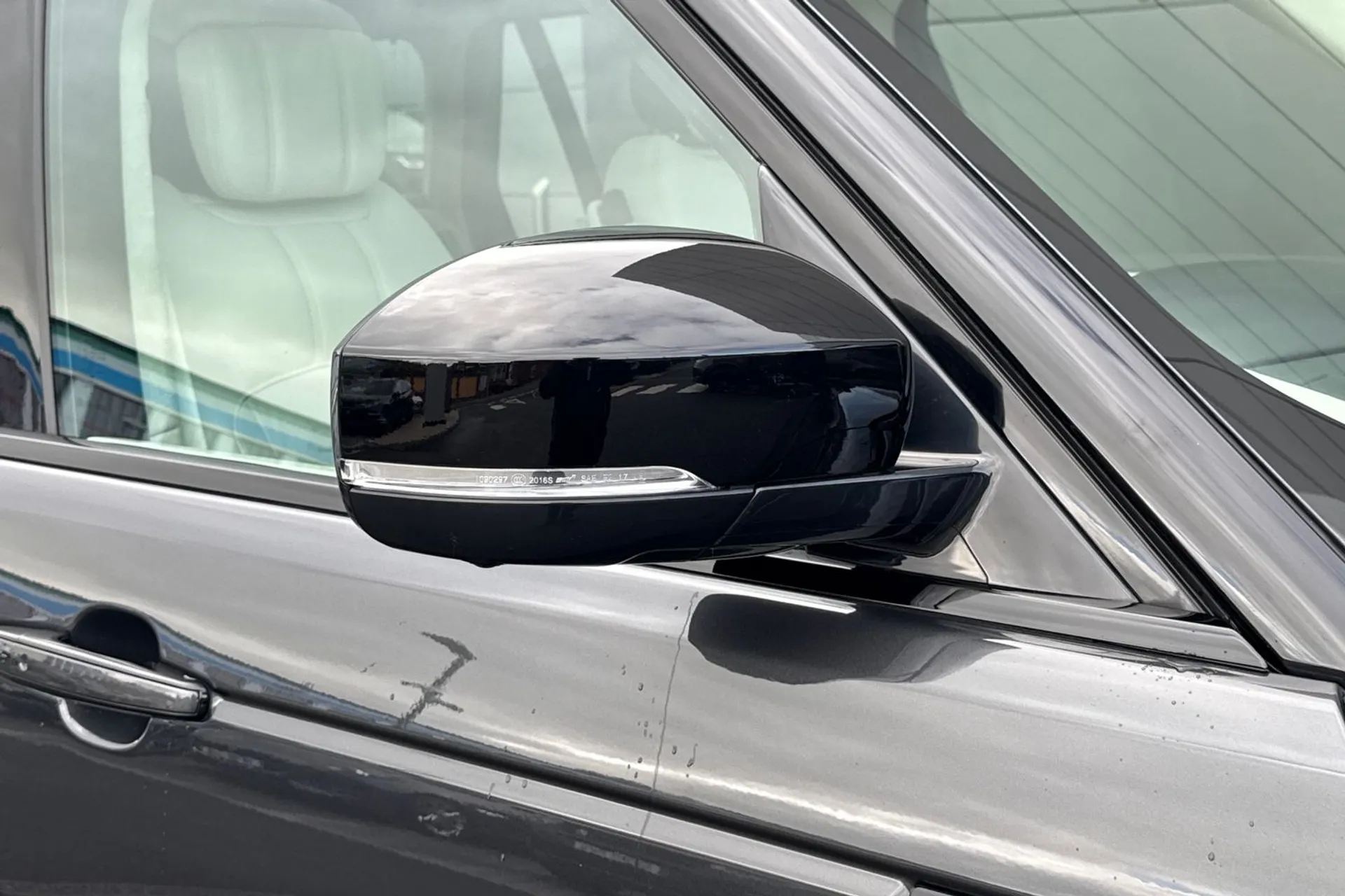 LAND ROVER RANGE ROVER thumbnail image number 32