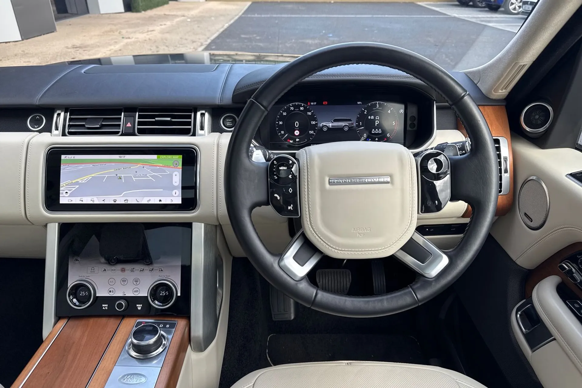 LAND ROVER RANGE ROVER thumbnail image number 25