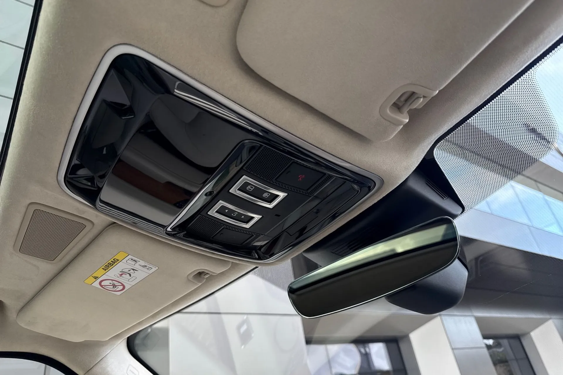 LAND ROVER RANGE ROVER thumbnail image number 57