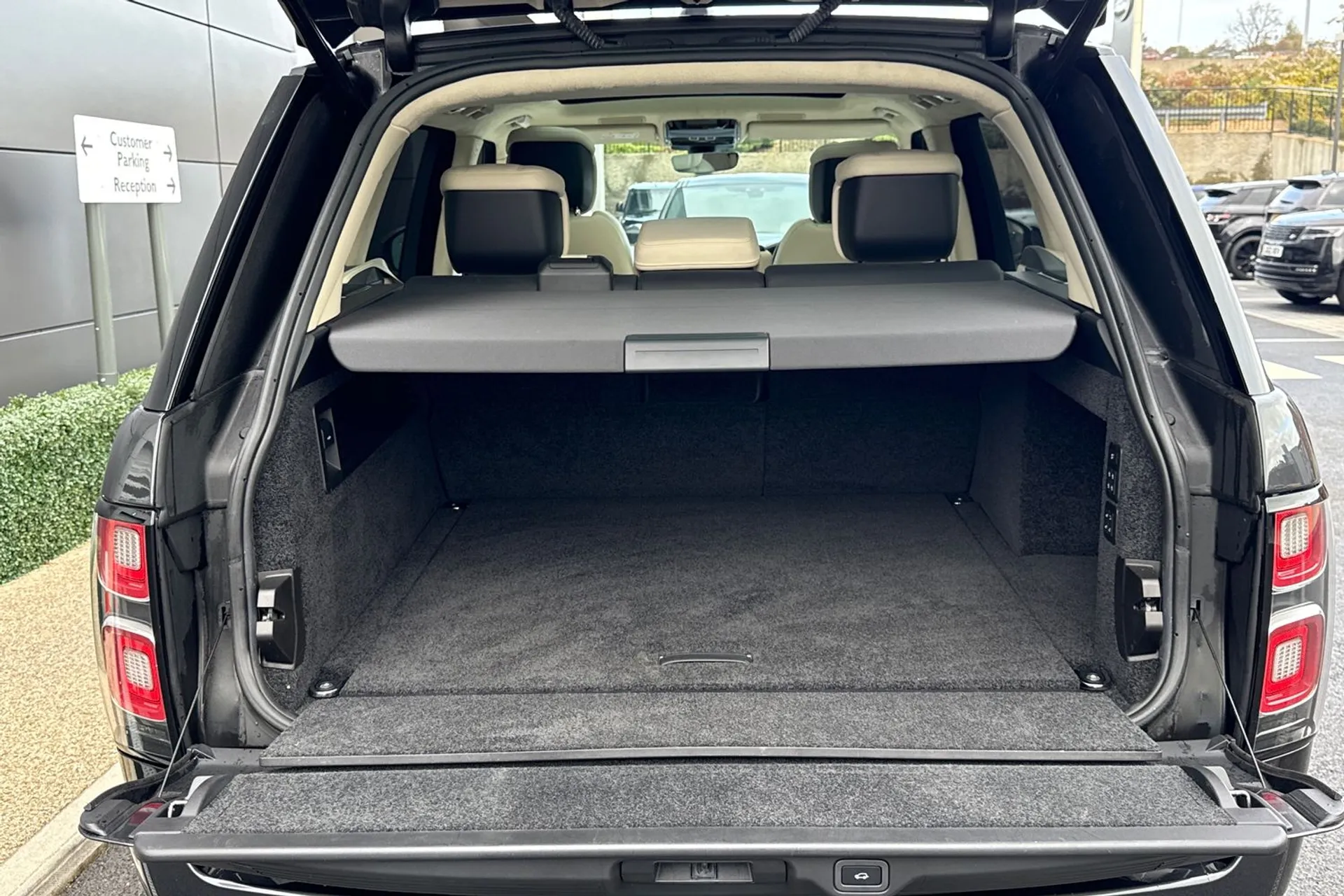 LAND ROVER RANGE ROVER thumbnail image number 49