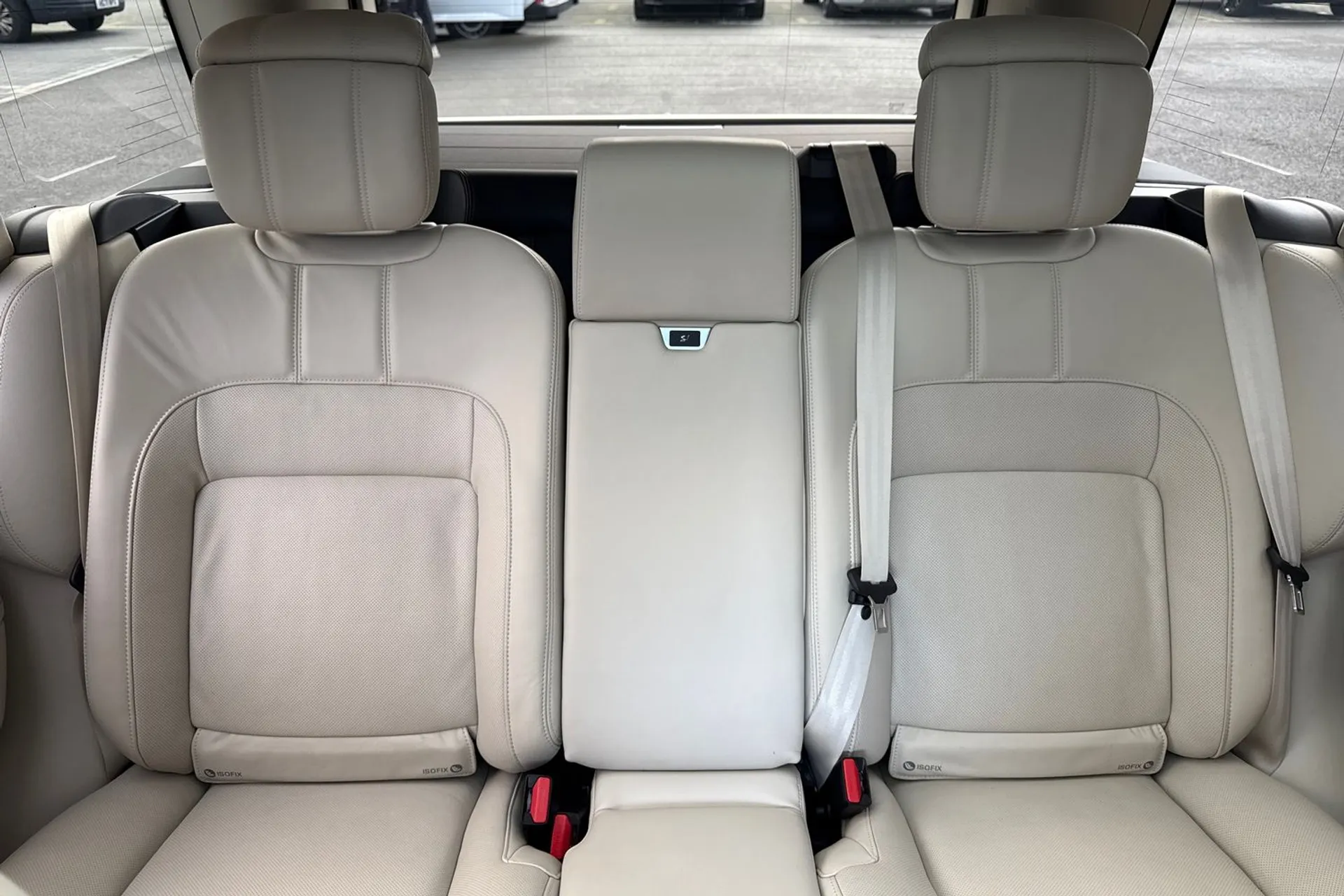 LAND ROVER RANGE ROVER thumbnail image number 36