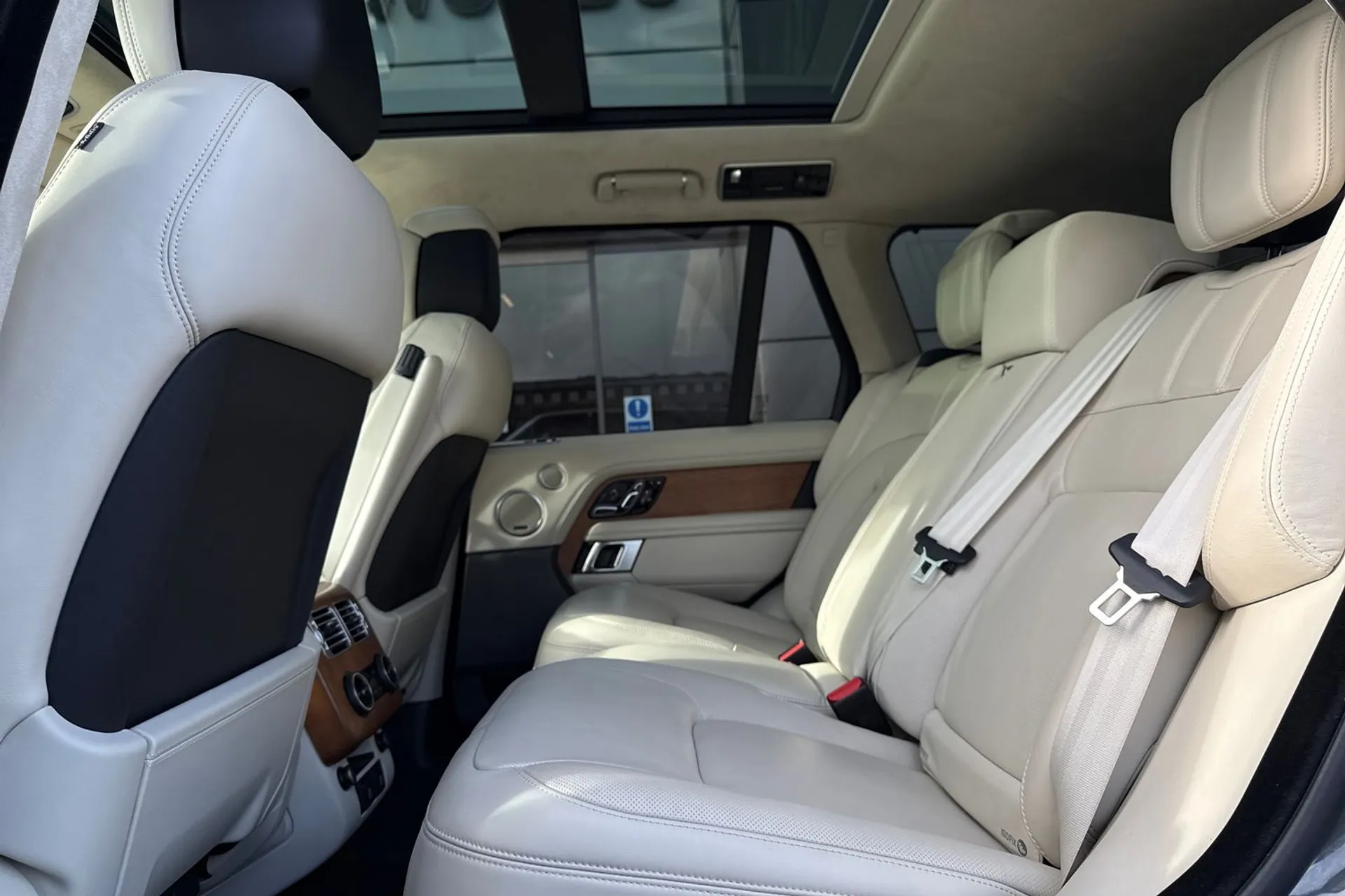 LAND ROVER RANGE ROVER thumbnail image number 53