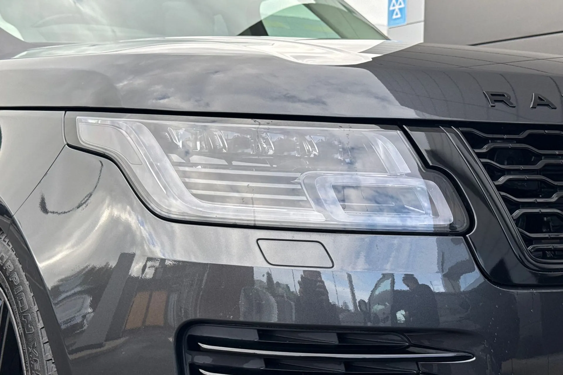 LAND ROVER RANGE ROVER thumbnail image number 24