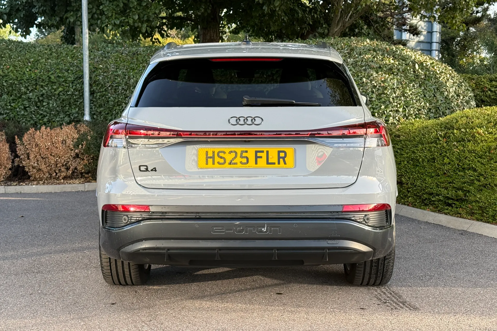 Audi Q4 thumbnail image number 14