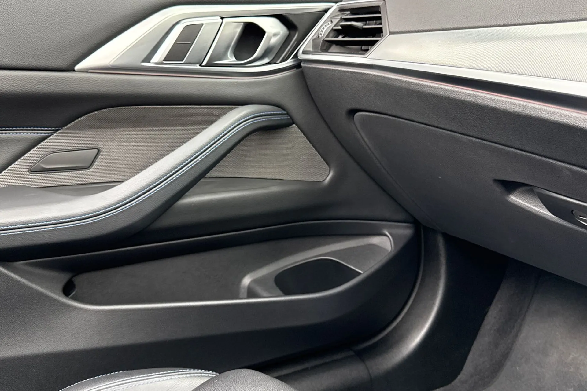 BMW 4 SERIES thumbnail image number 50