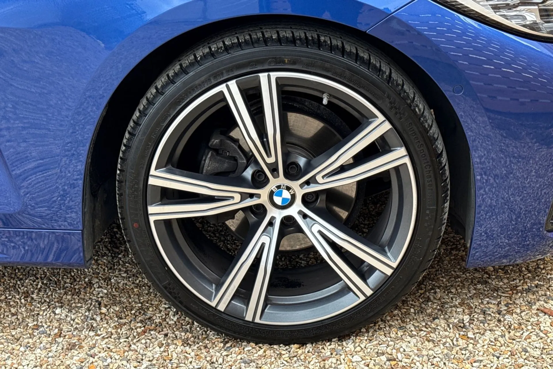 BMW 4 SERIES thumbnail image number 13