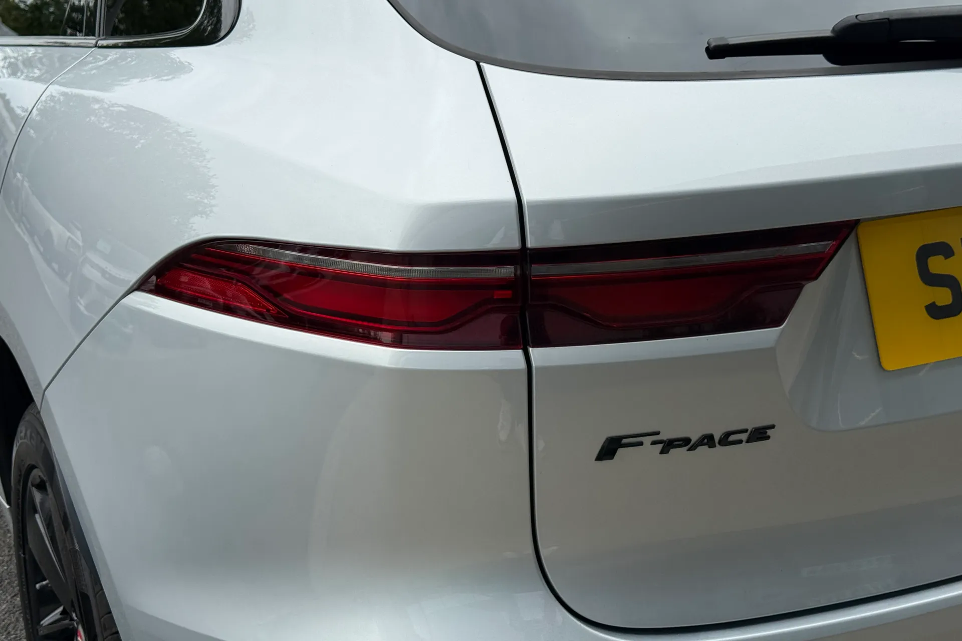 Jaguar F-PACE thumbnail image number 56