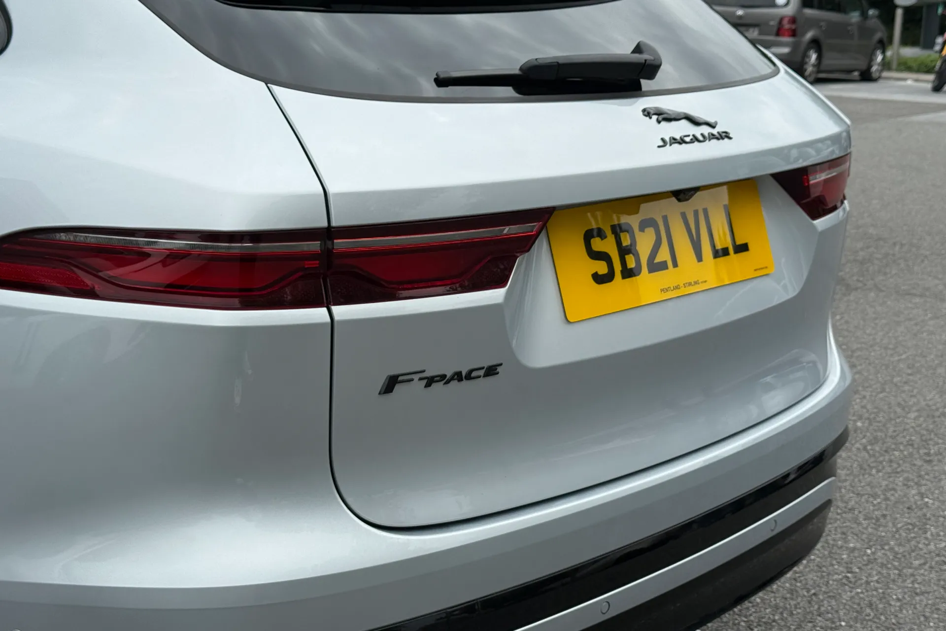 Jaguar F-PACE thumbnail image number 44