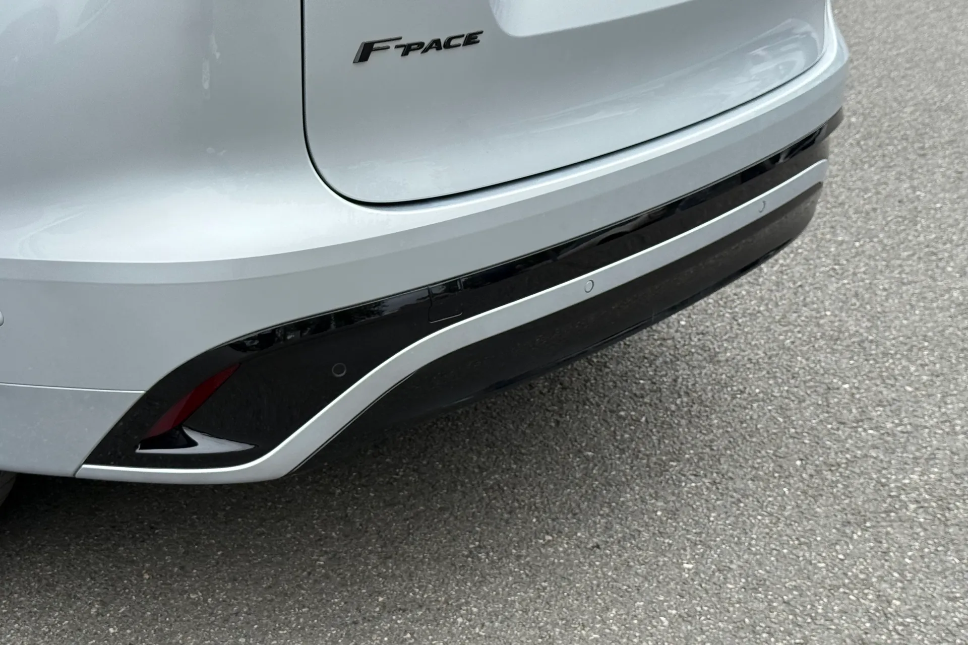 Jaguar F-PACE thumbnail image number 57
