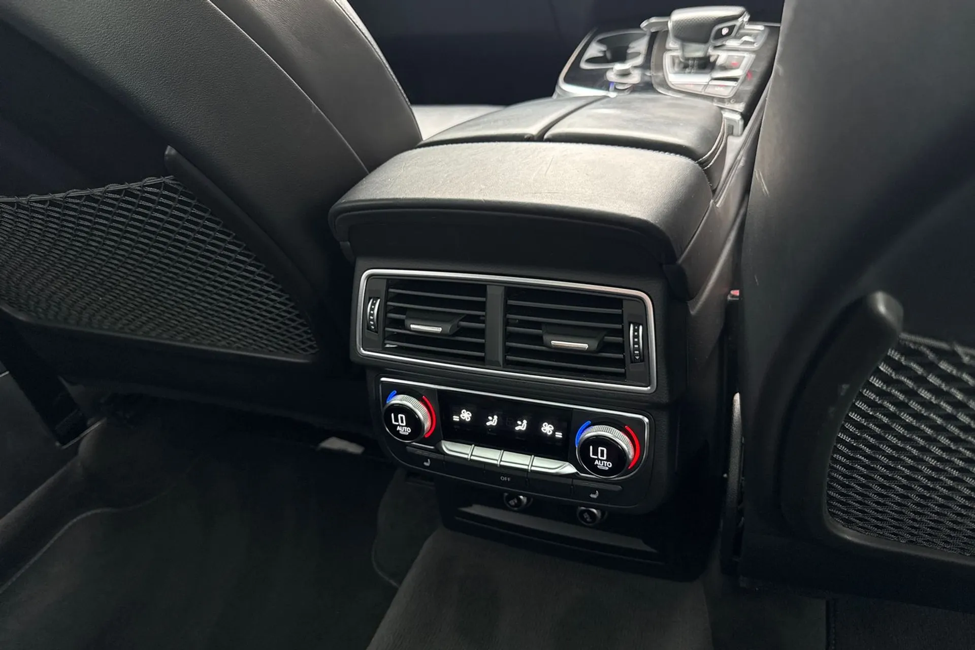 Audi Q7 thumbnail image number 45