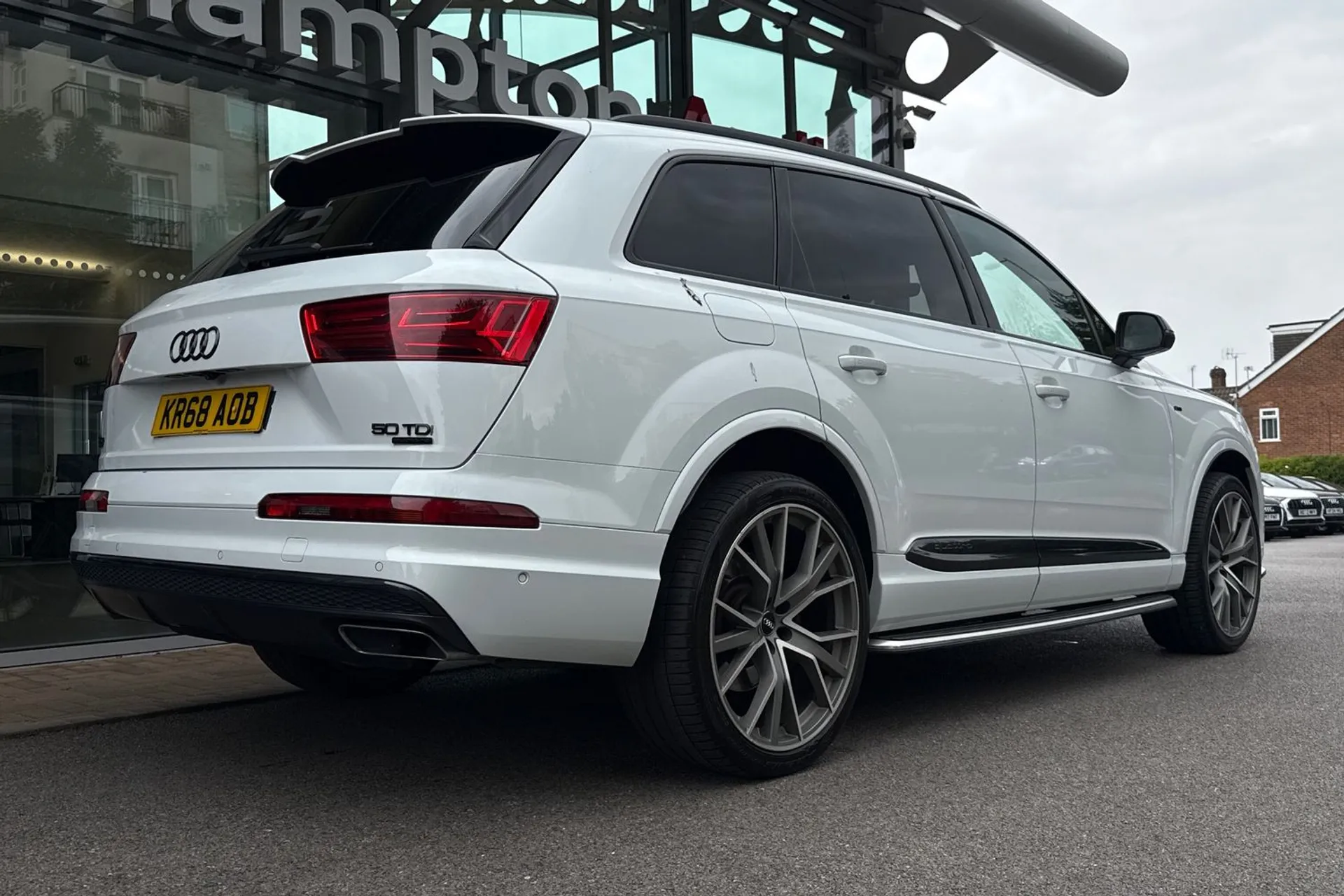 Audi Q7 thumbnail image number 7