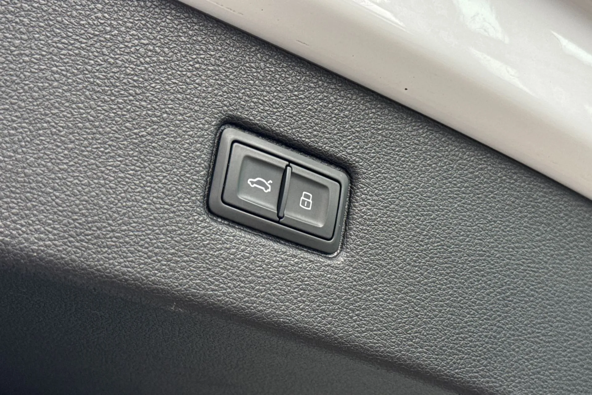 Audi Q7 thumbnail image number 20