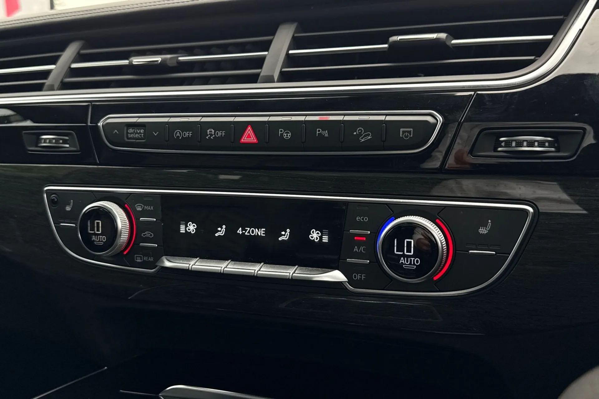 Audi Q7 thumbnail image number 39