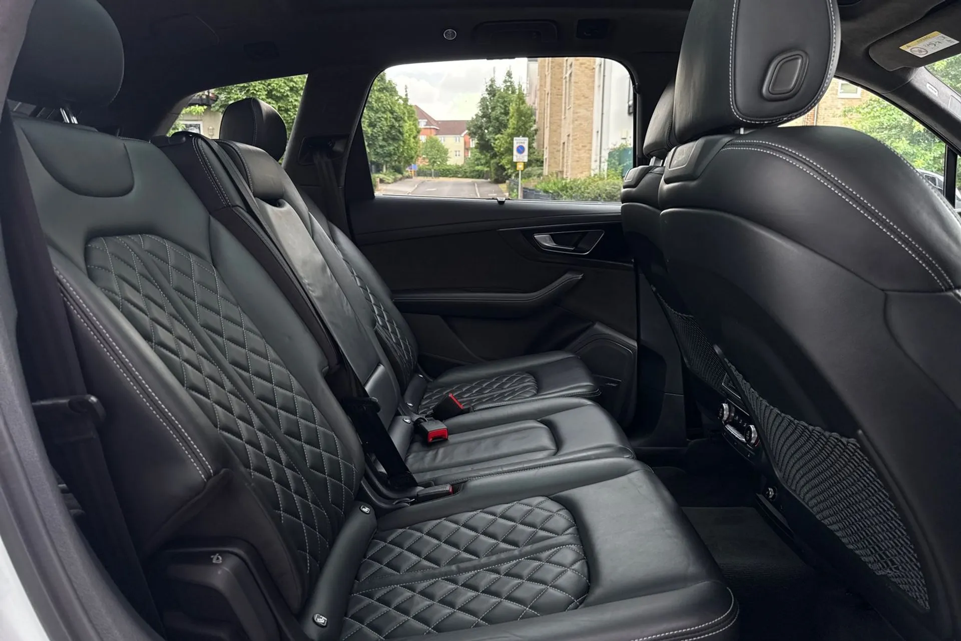 Audi Q7 thumbnail image number 22
