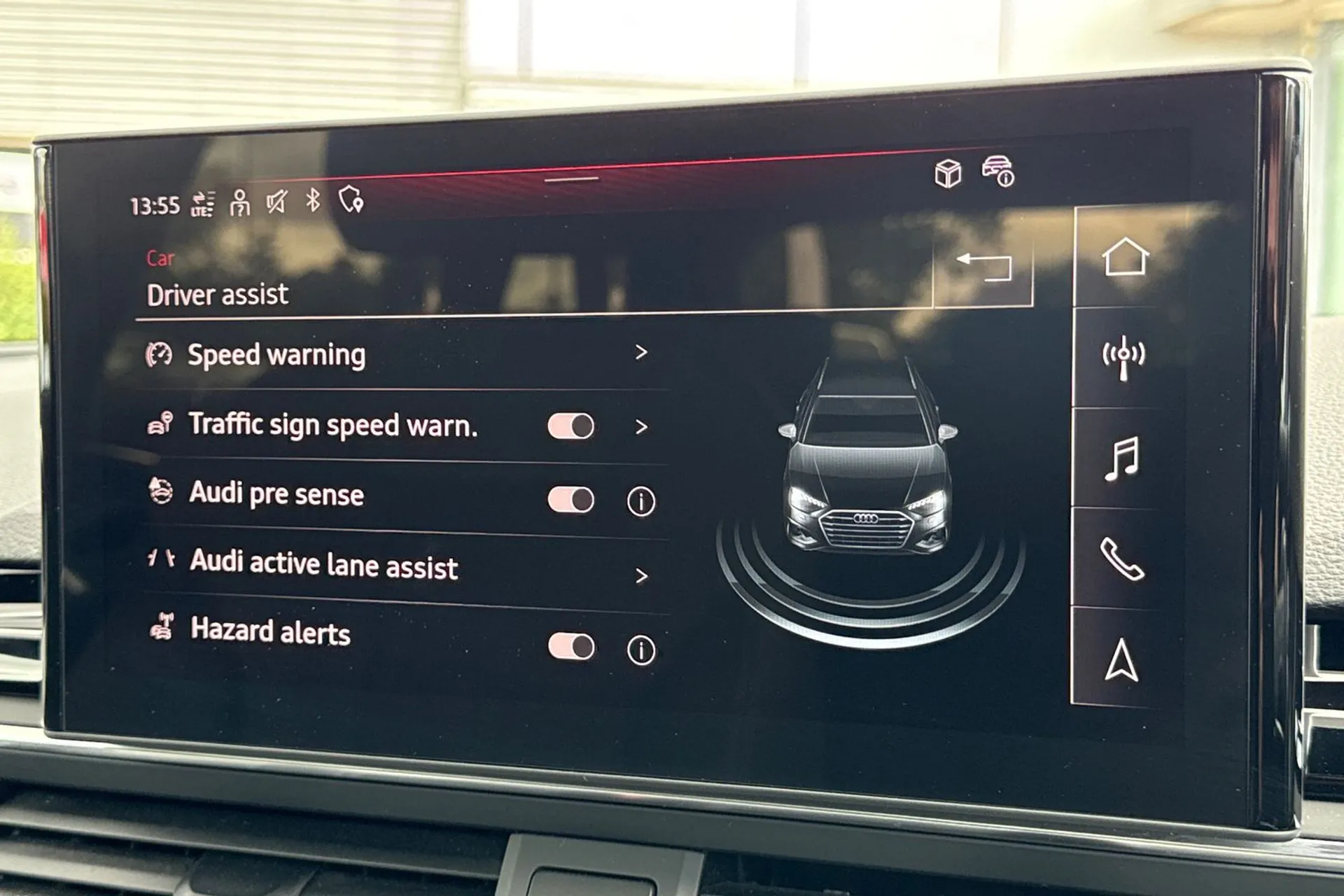 Audi A4 thumbnail image number 12
