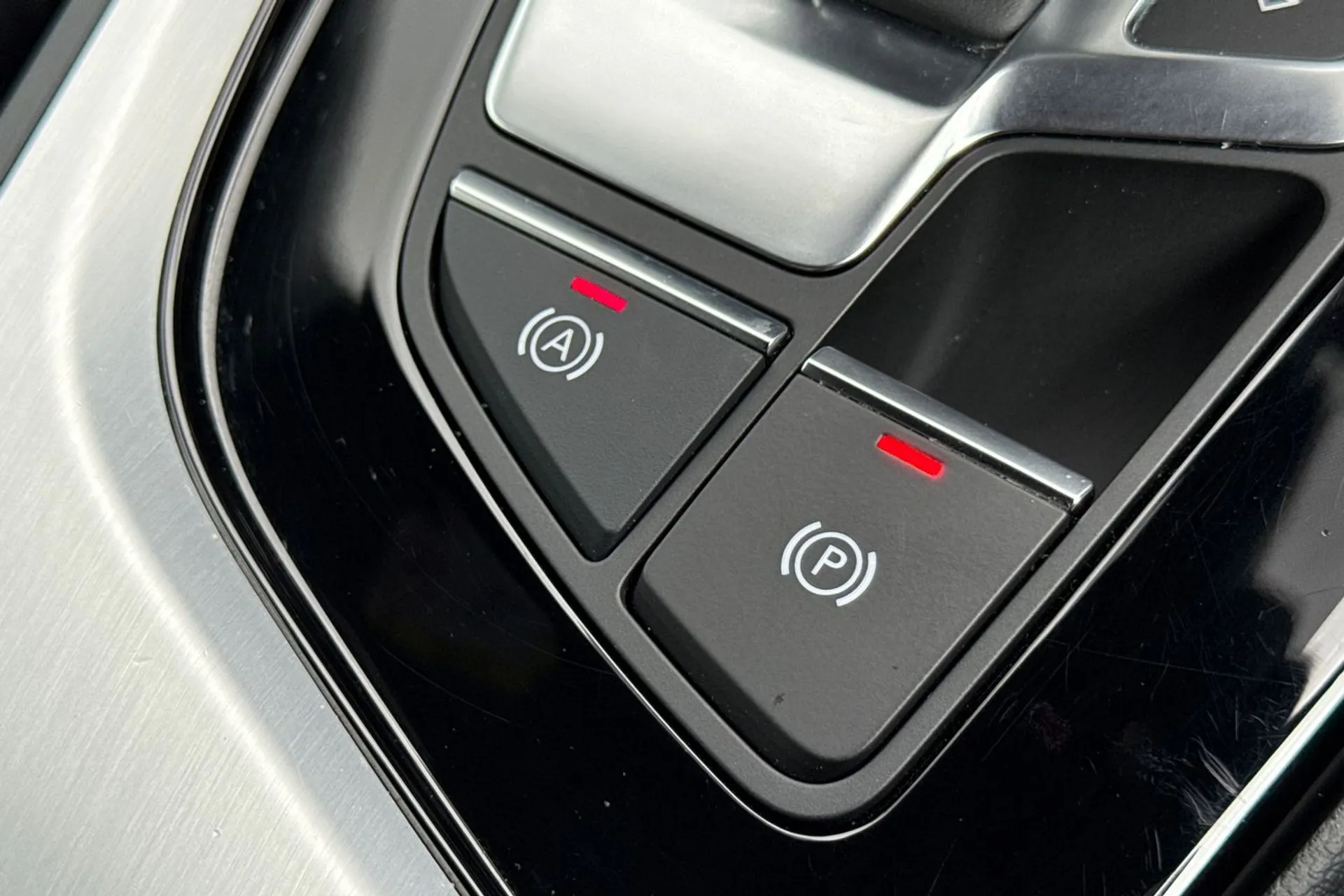 Audi A4 thumbnail image number 37