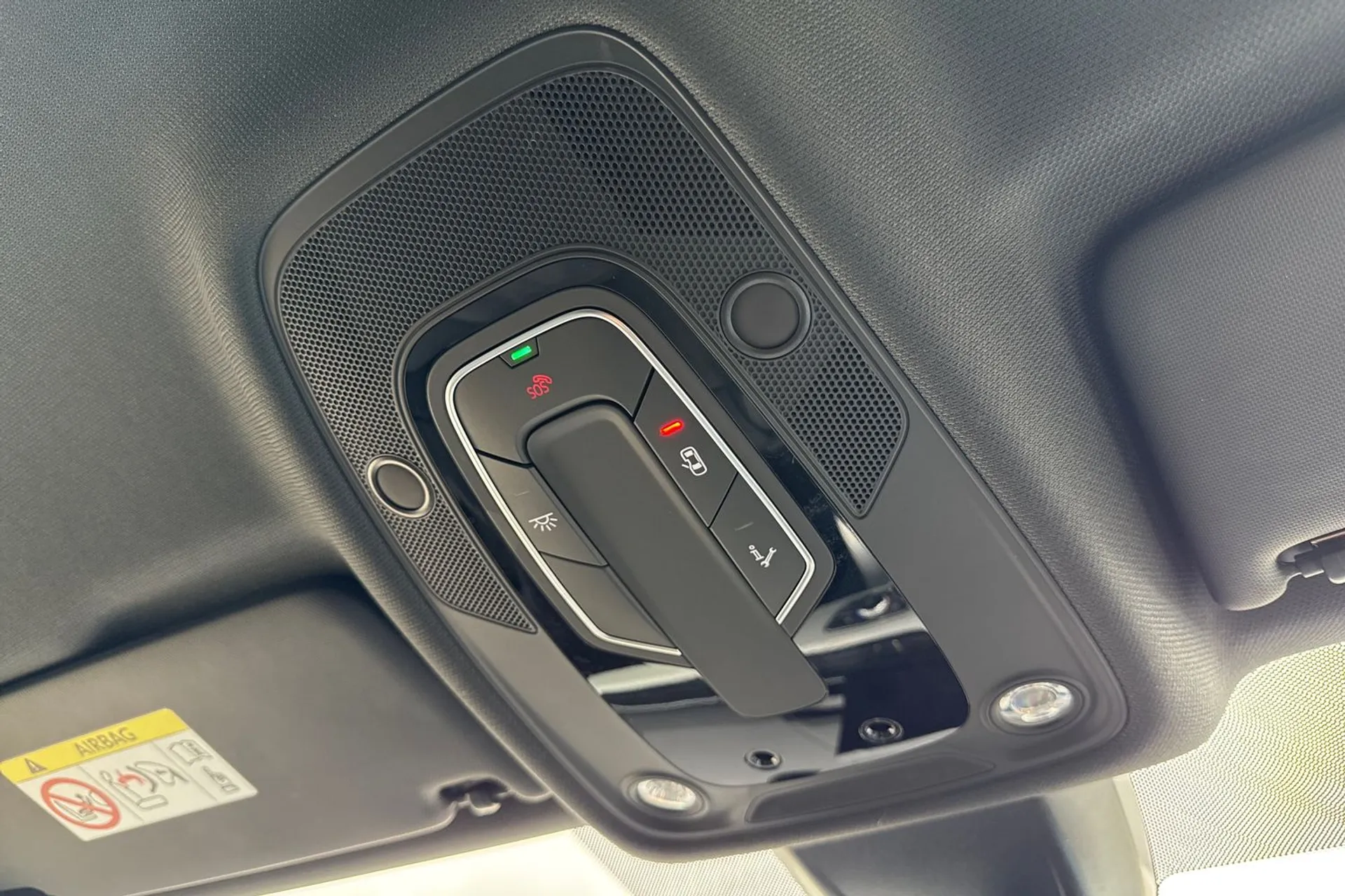 Audi A4 thumbnail image number 21