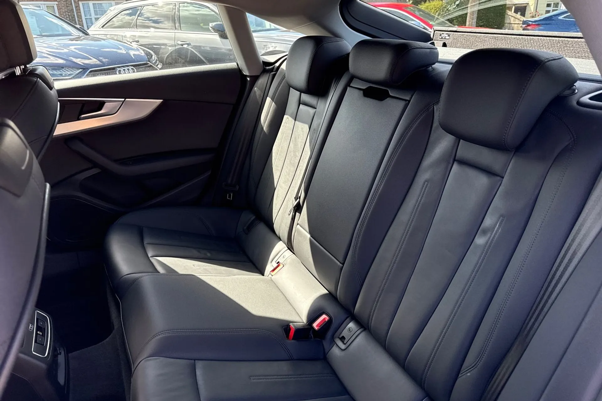 Audi A5 thumbnail image number 40