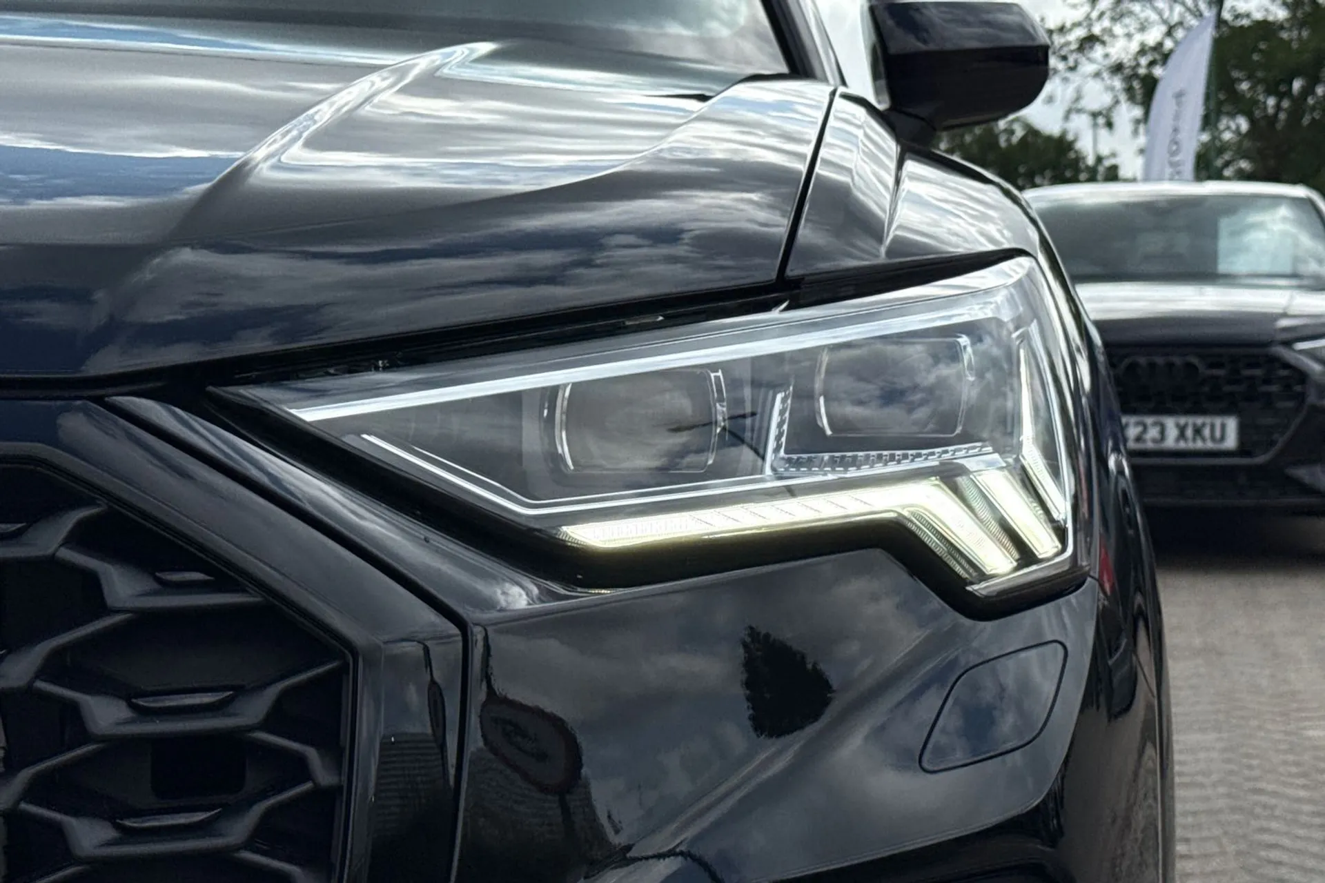 Audi Q3 thumbnail image number 58