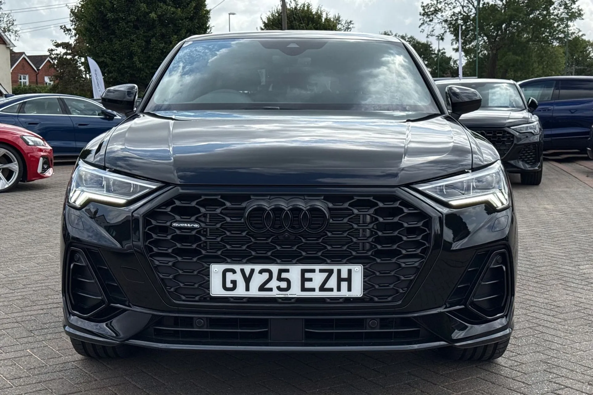 Audi Q3 thumbnail image number 27