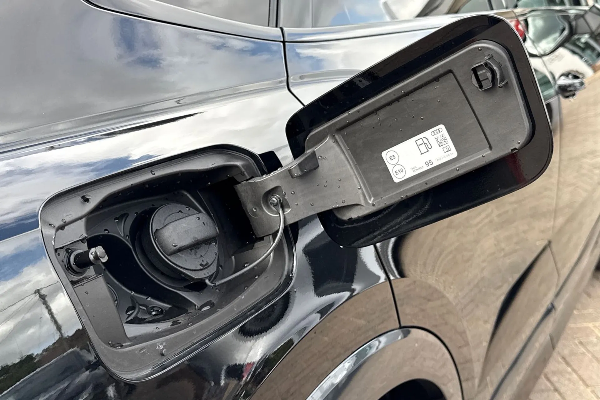 Audi Q3 thumbnail image number 56