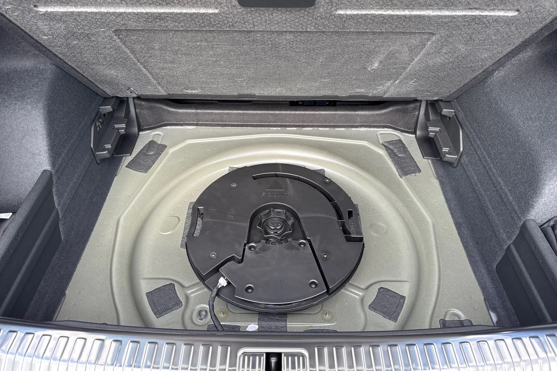 Audi Q3 thumbnail image number 40