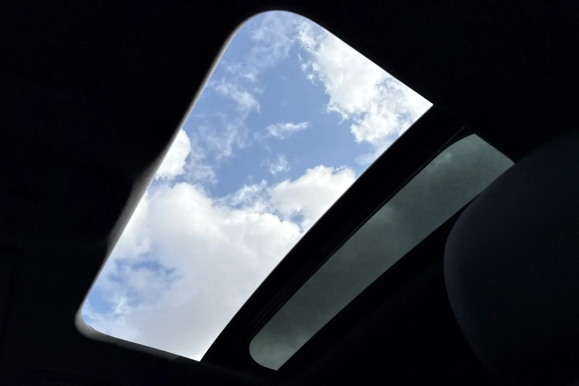 Audi Q3 thumbnail image number 38