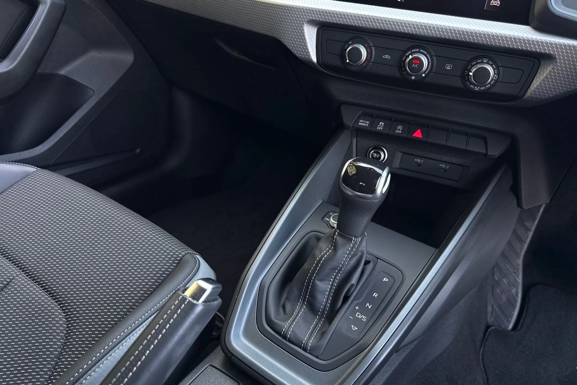 Audi A1 thumbnail image number 41