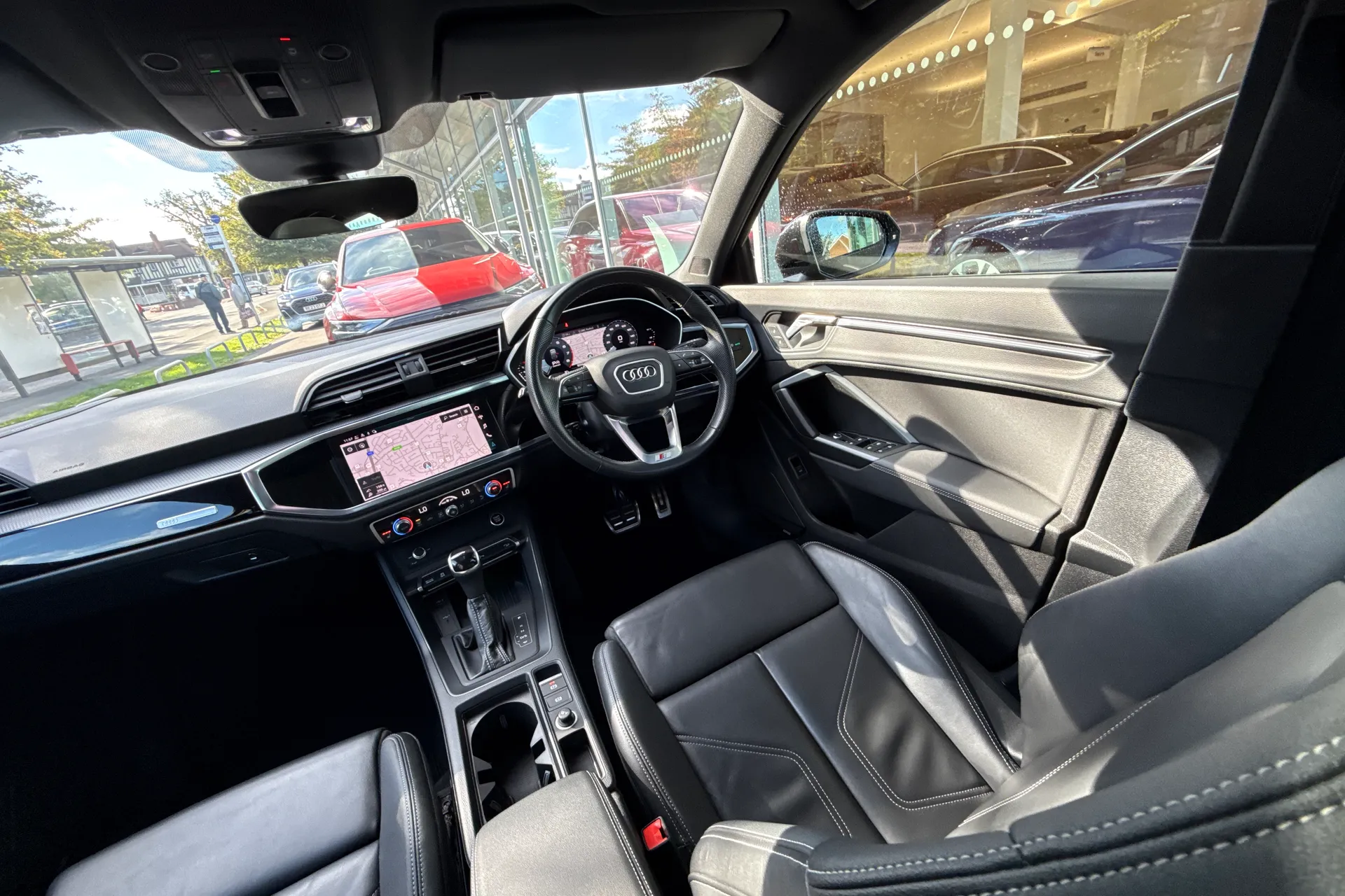 Audi Q3 thumbnail image number 41